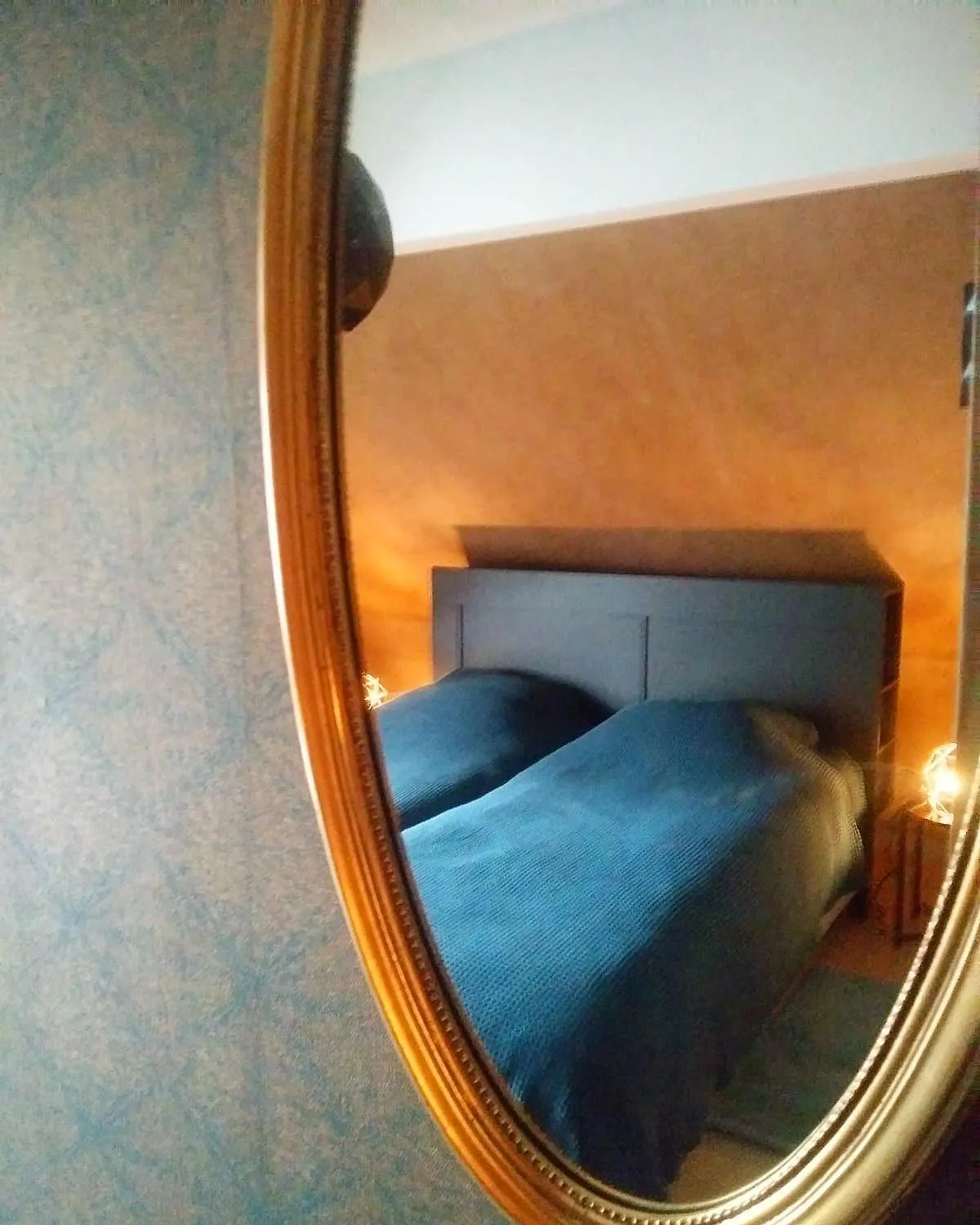 Small Twin Room - single occupancy in Hostellerie de la Chapelle