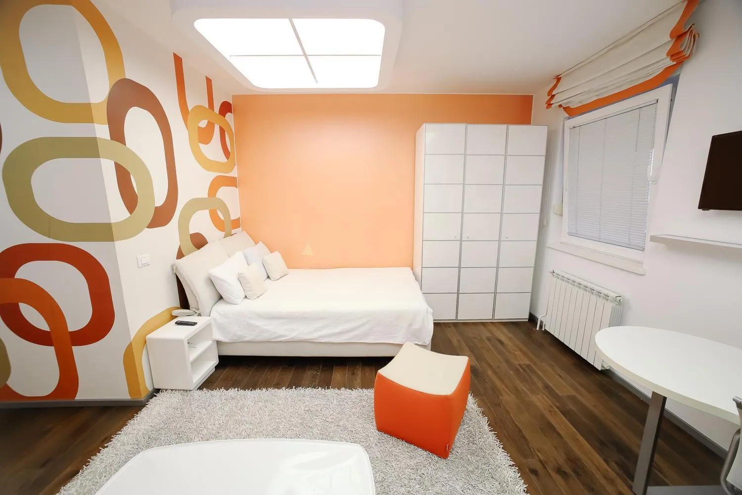 Bed in STATUS Superior Apartments