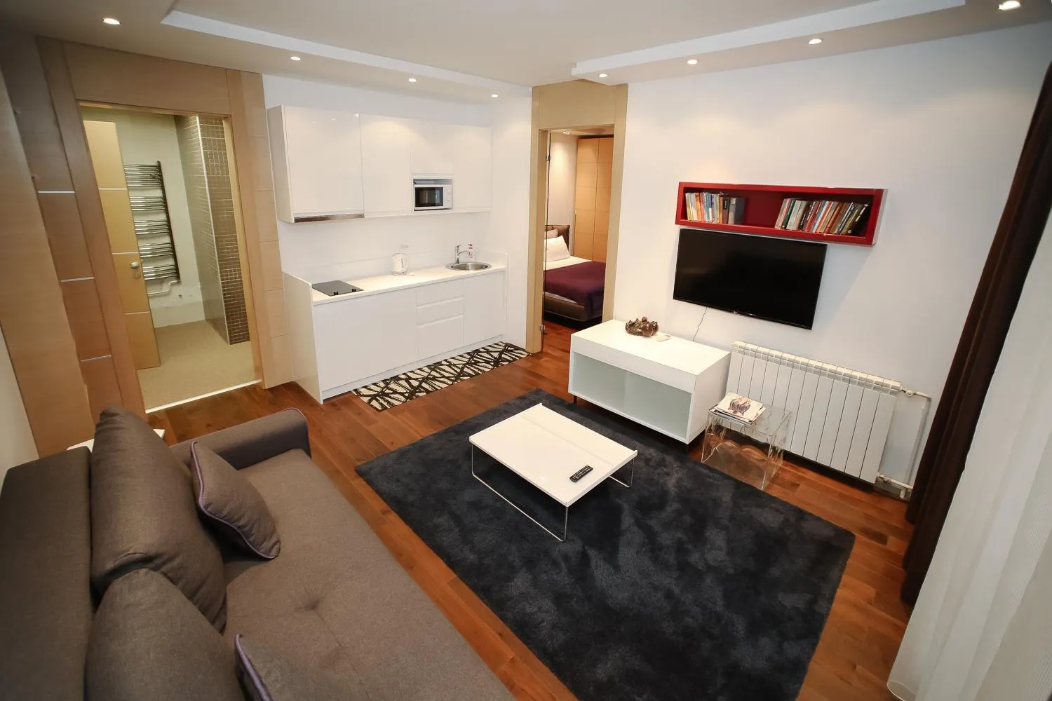STATUS Superior Apartments