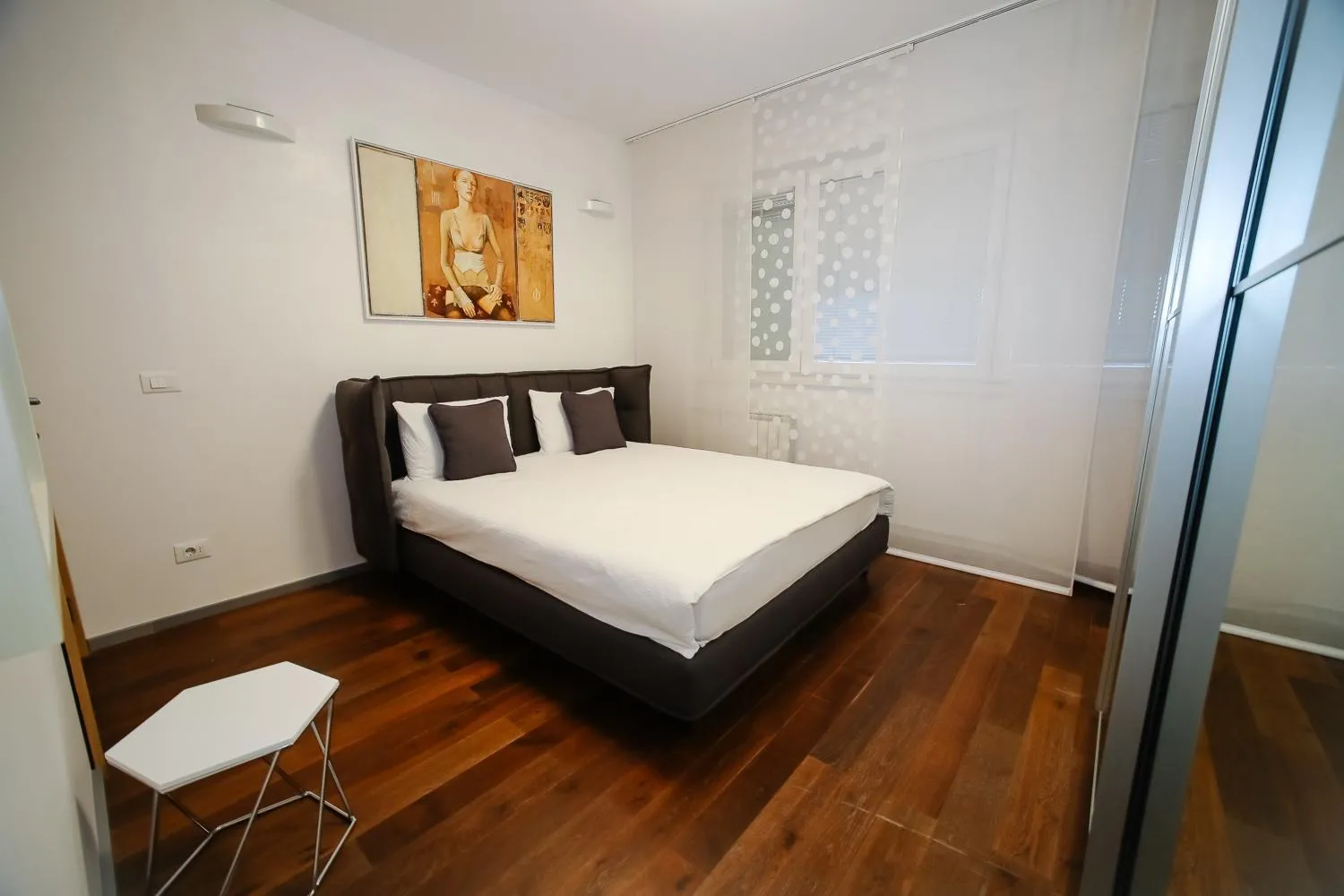 Bed in STATUS Superior Apartments