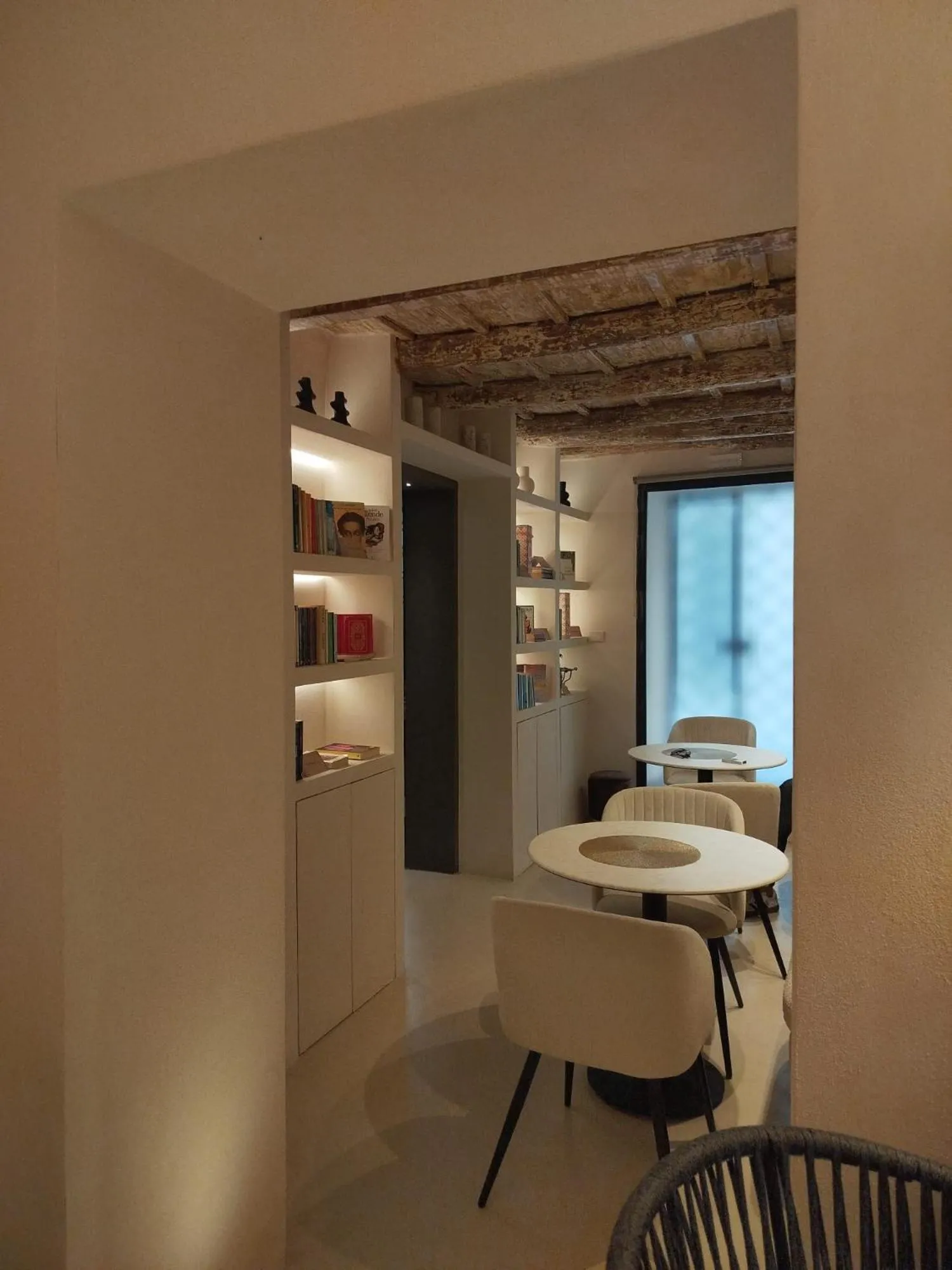 Lounge or bar in Palazzo del Poeta - Dimora Contemporanea