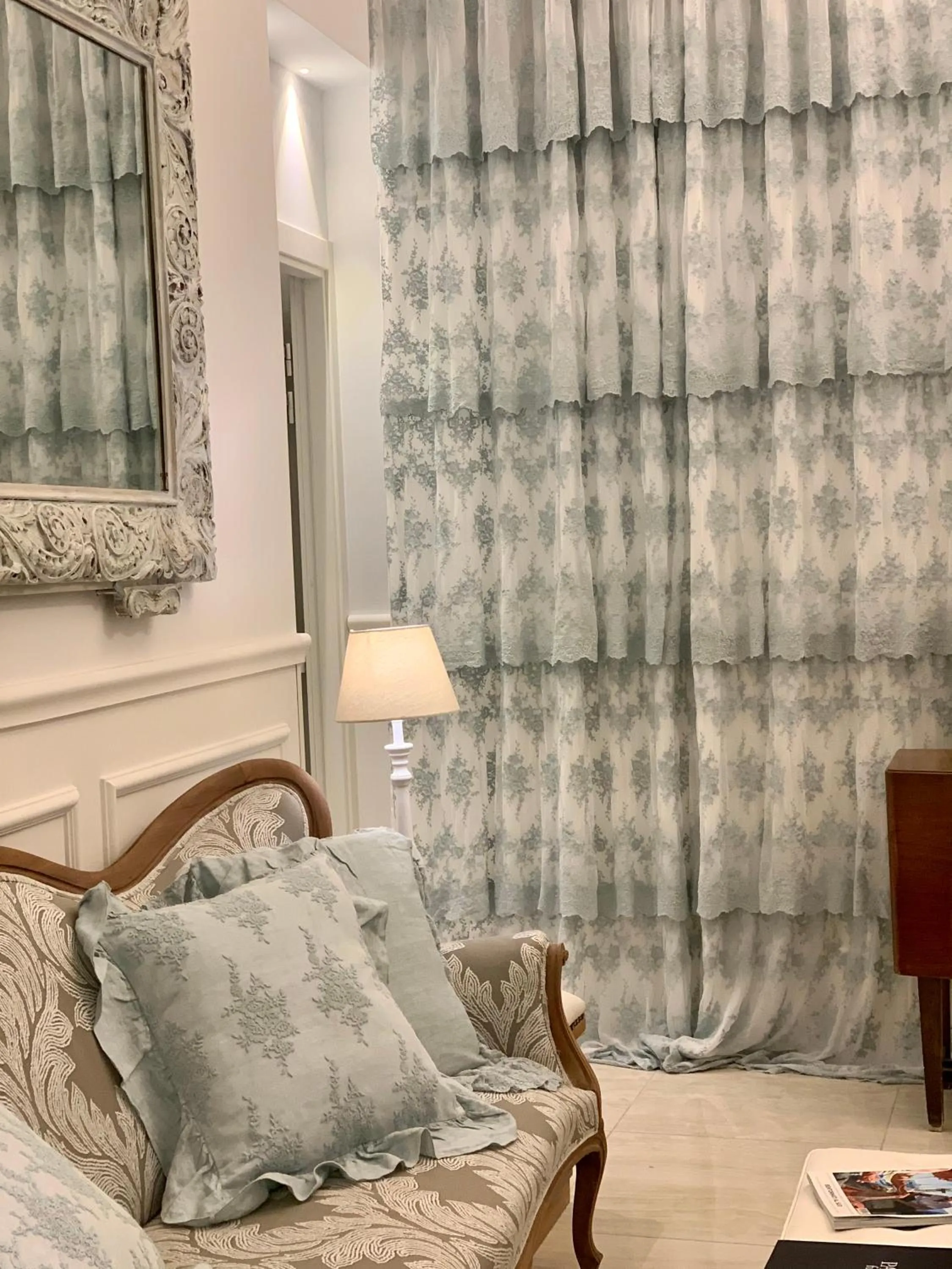 Living room in Palazzo del Poeta - Dimora Contemporanea