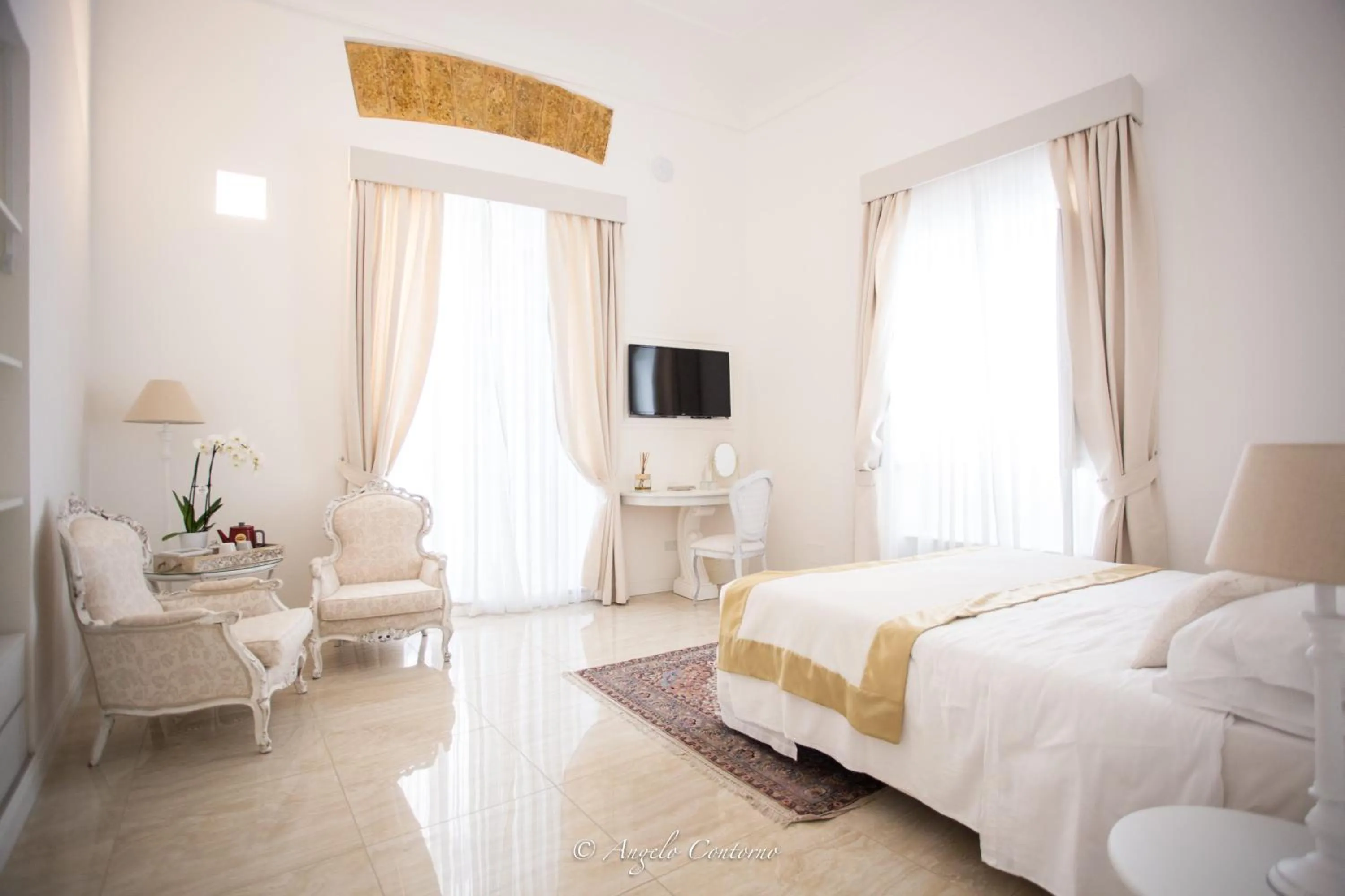 TV and multimedia, Bed in Palazzo del Poeta - Dimora Contemporanea