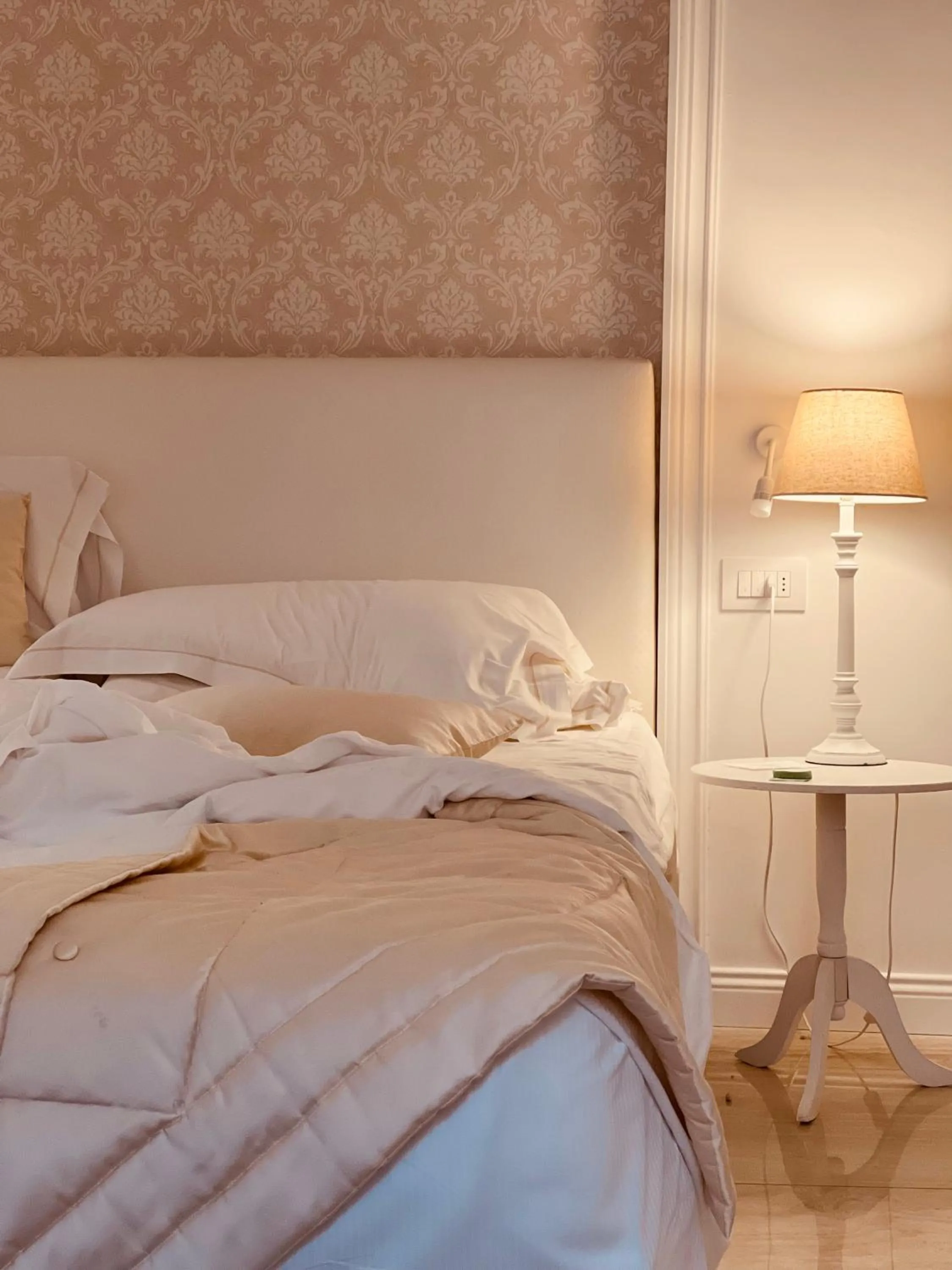 Bedroom, Bed in Palazzo del Poeta - Dimora Contemporanea