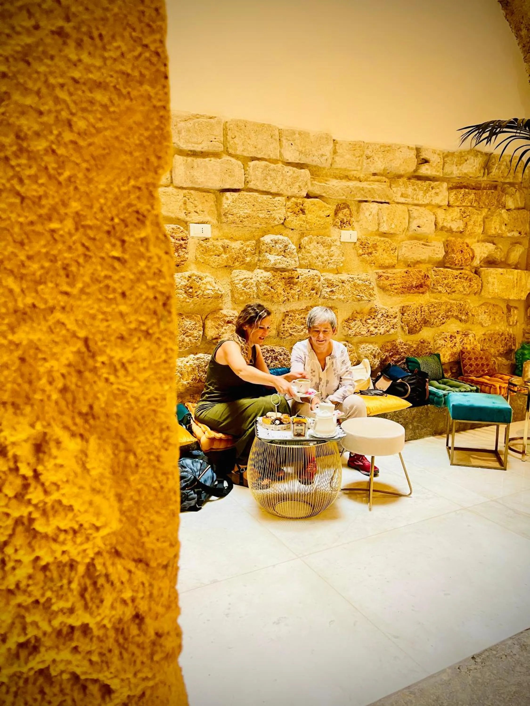 People in Palazzo del Poeta - Dimora Contemporanea