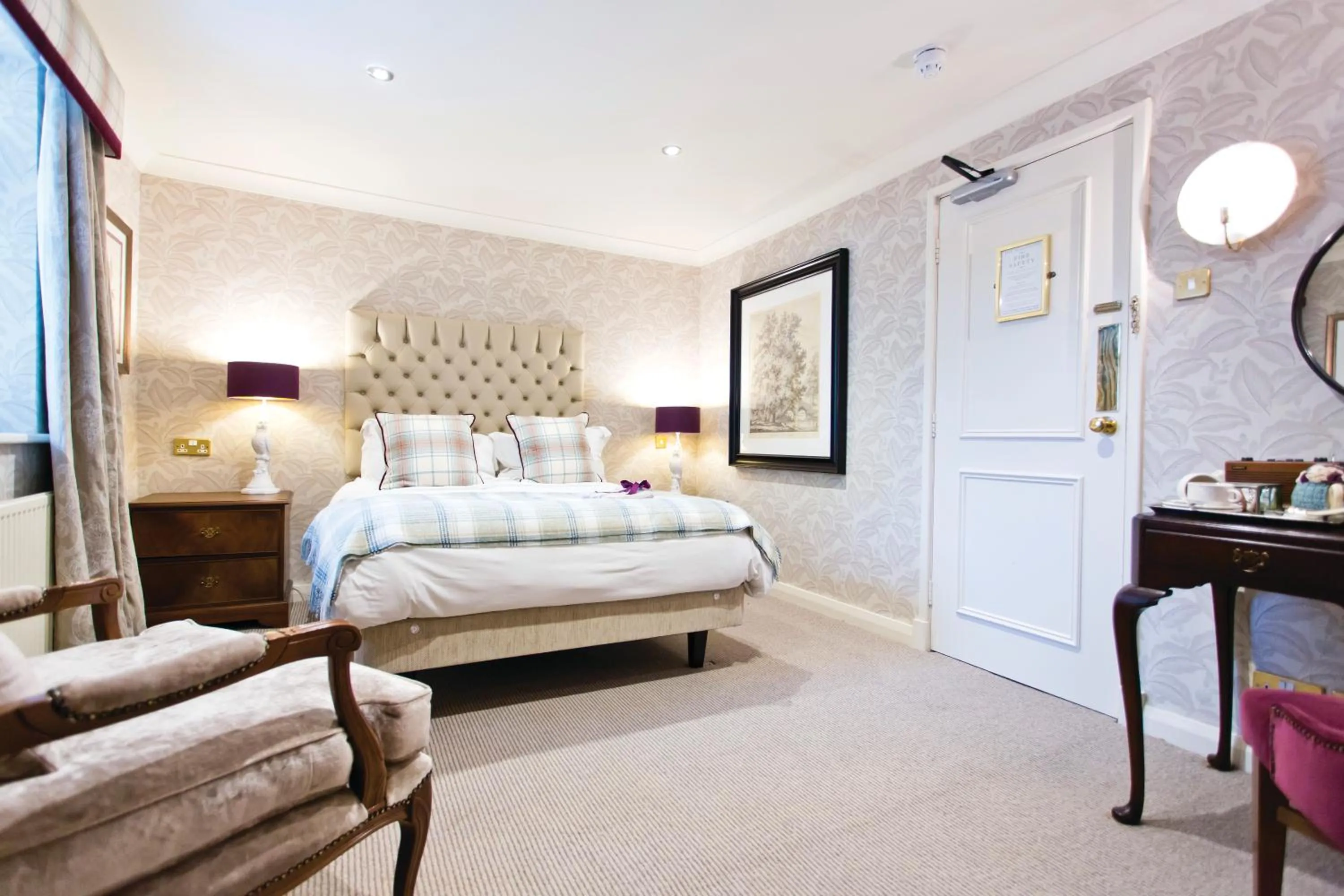 Bedroom, Bed in The Millstone, Mellor