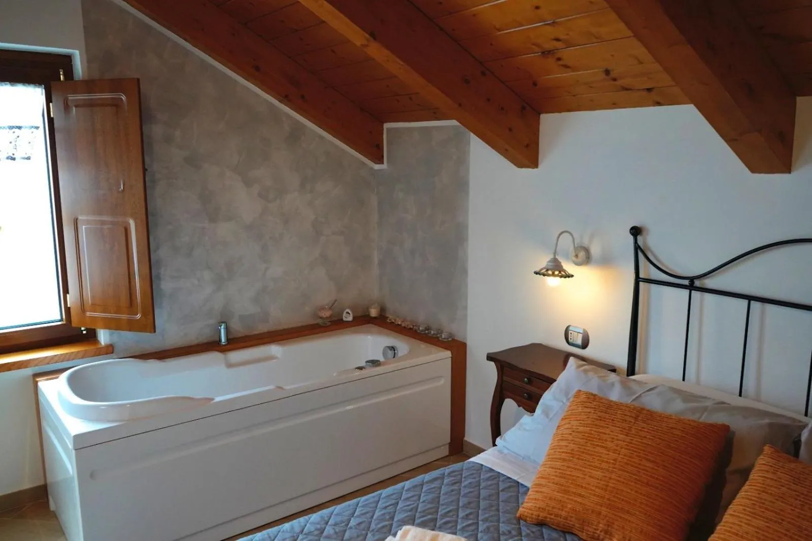 Bed in San Giacomo Relais