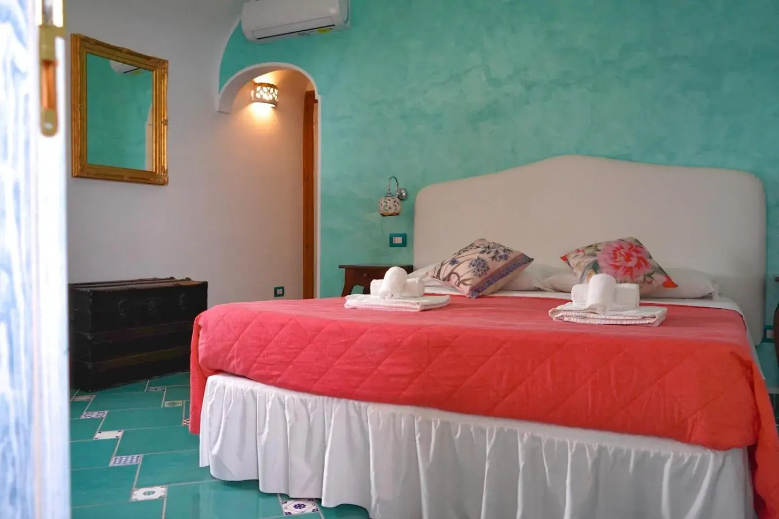 Double Room with Mountain View in San Giacomo Relais Double Room with Mountain View in San Giacomo Relais