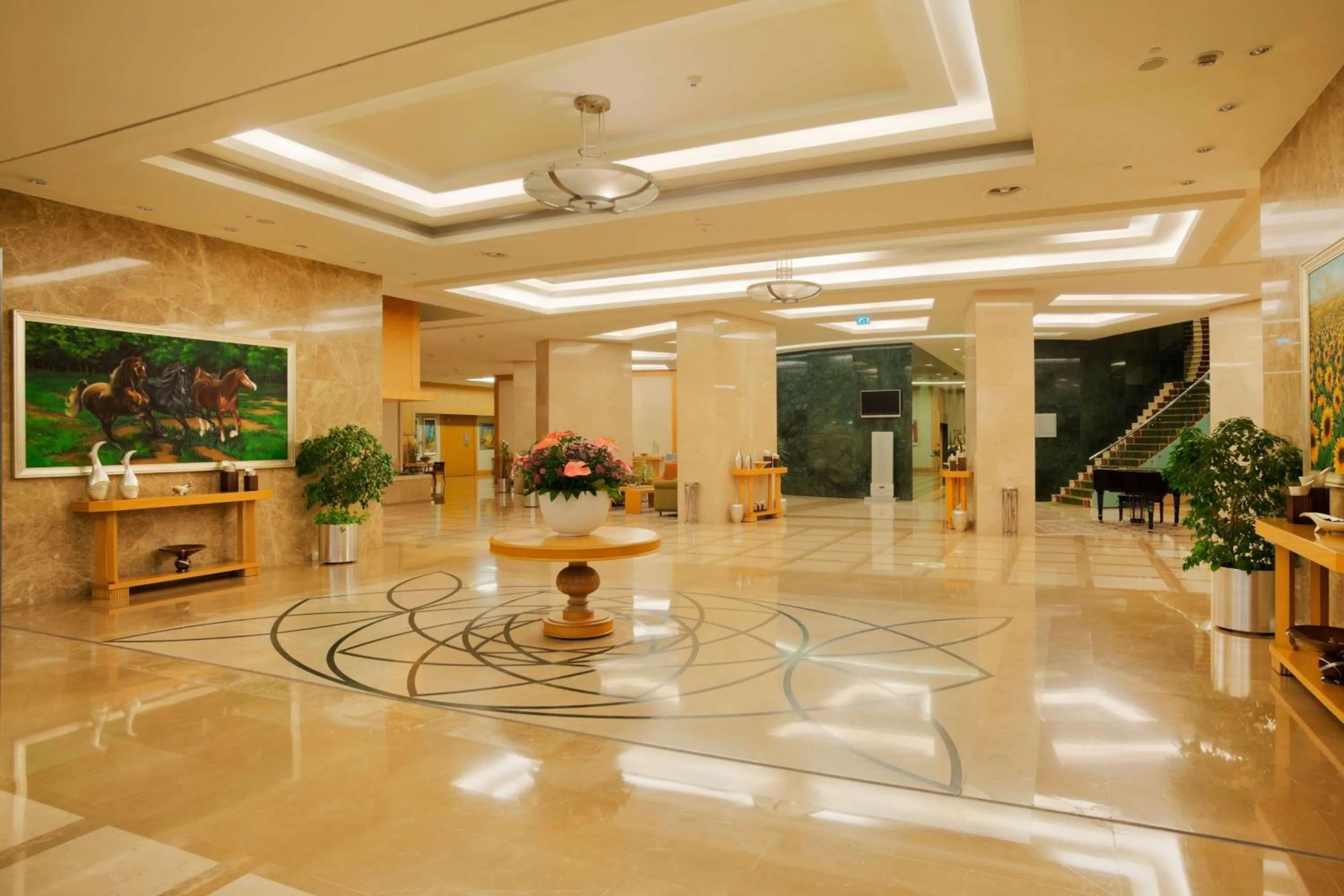 Lobby or reception in Wyndham Grand Izmir Ozdilek Thermal & Spa