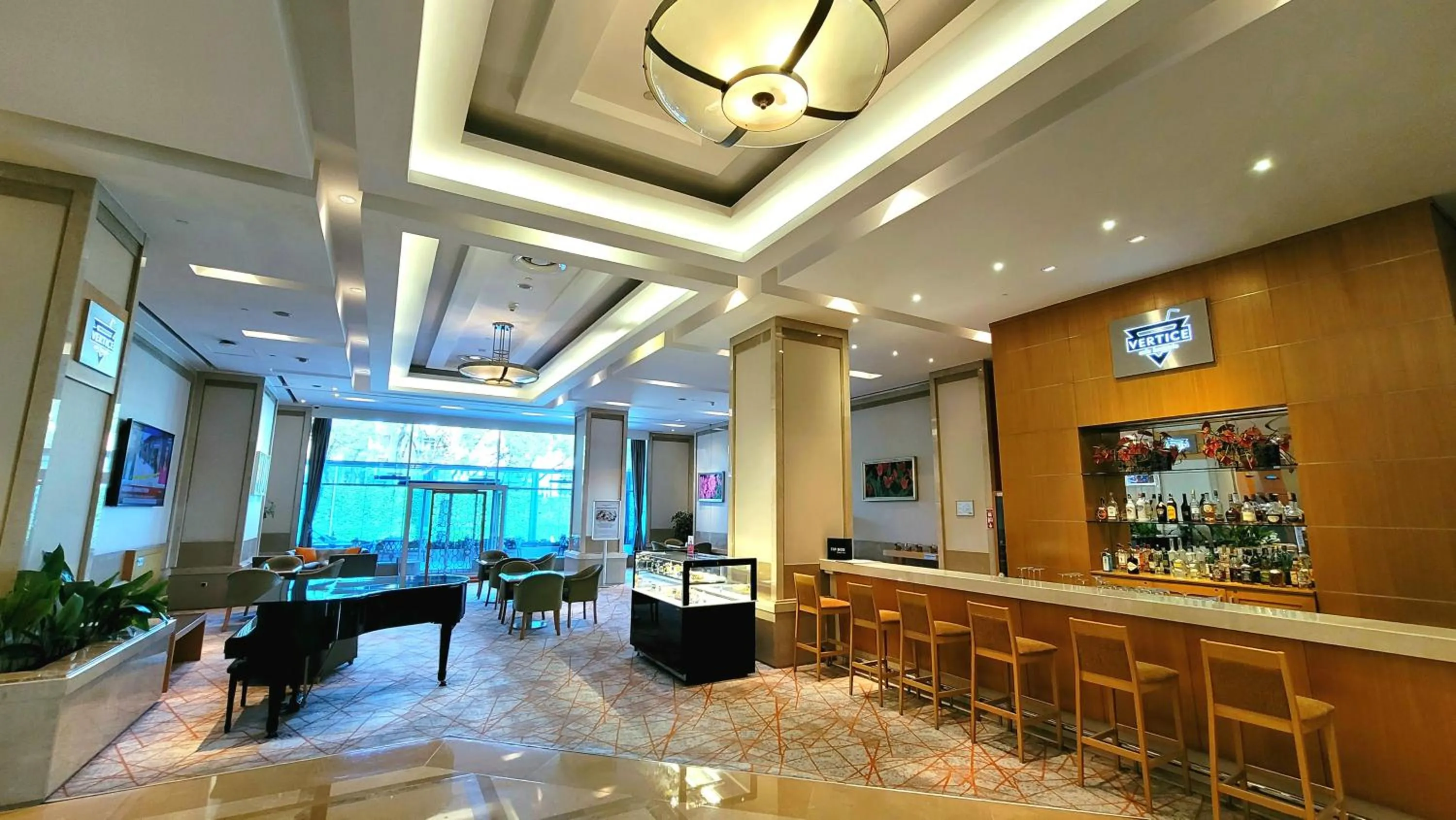 Lounge or bar in Wyndham Grand Izmir Ozdilek Thermal & Spa