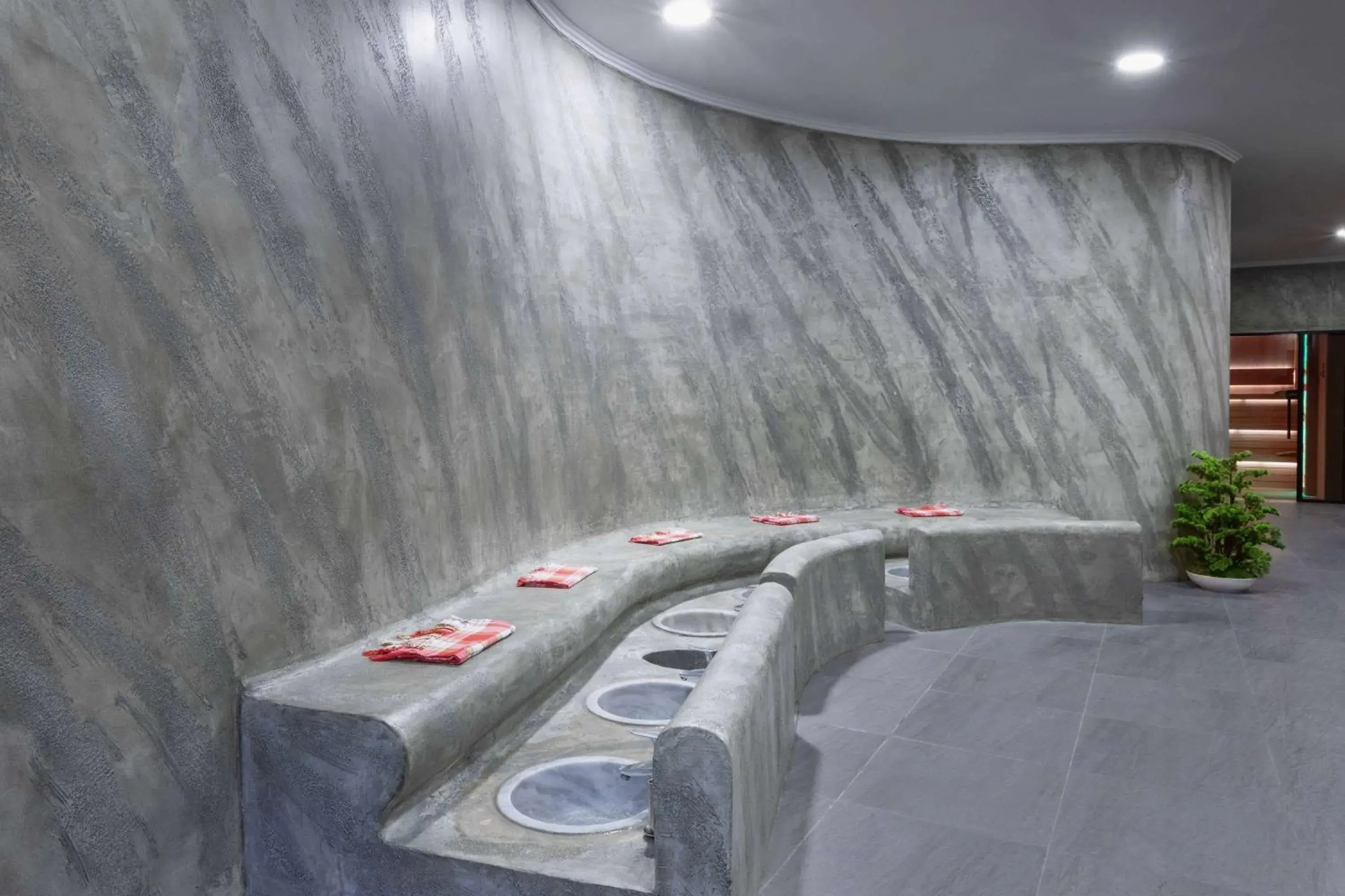 Spa and wellness centre/facilities in Wyndham Grand Izmir Ozdilek Thermal & Spa Spa and wellness centre/facilities in Wyndham Grand Izmir Ozdilek Thermal & Spa