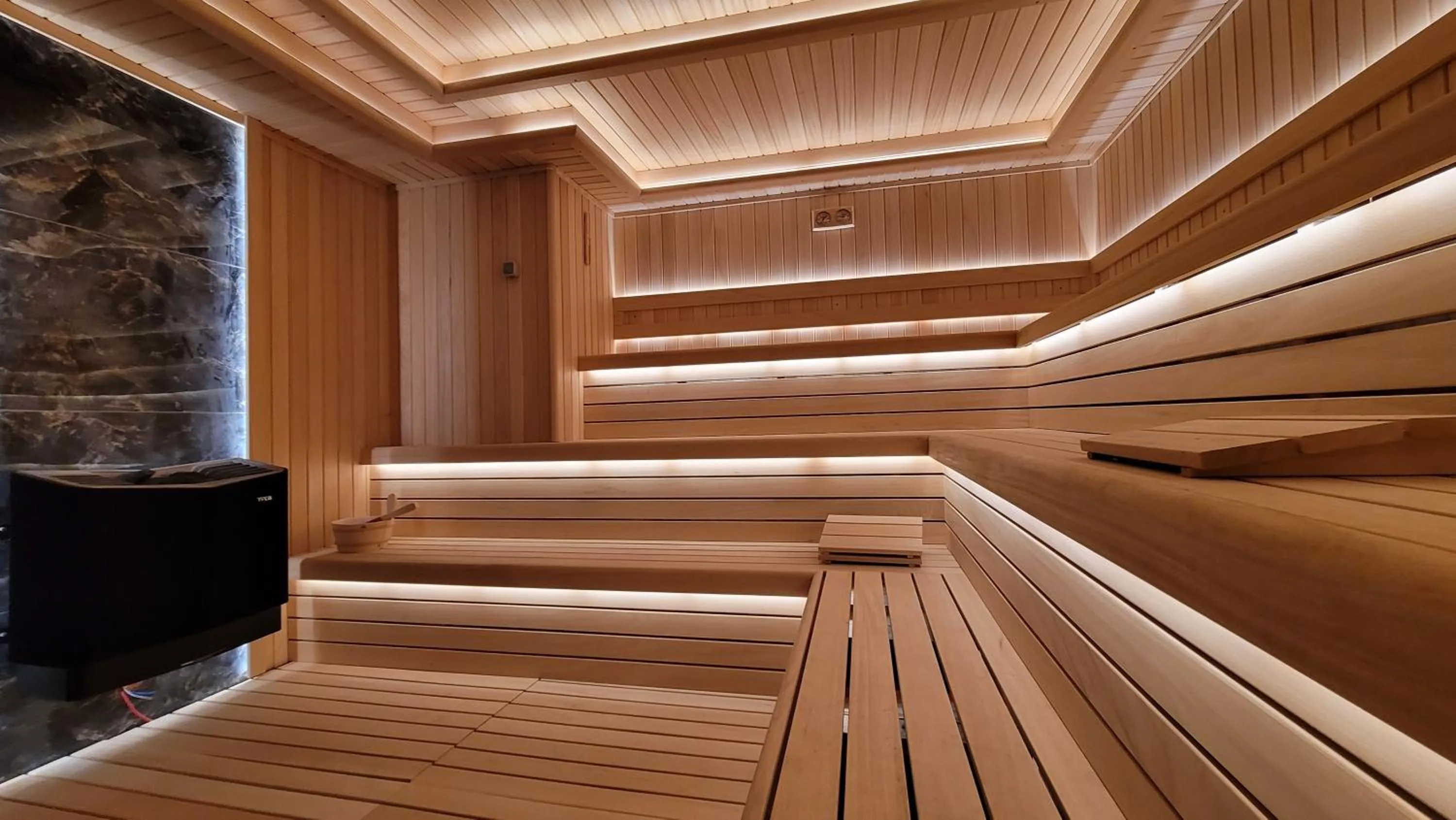 Sauna in Wyndham Grand Izmir Ozdilek Thermal & Spa
