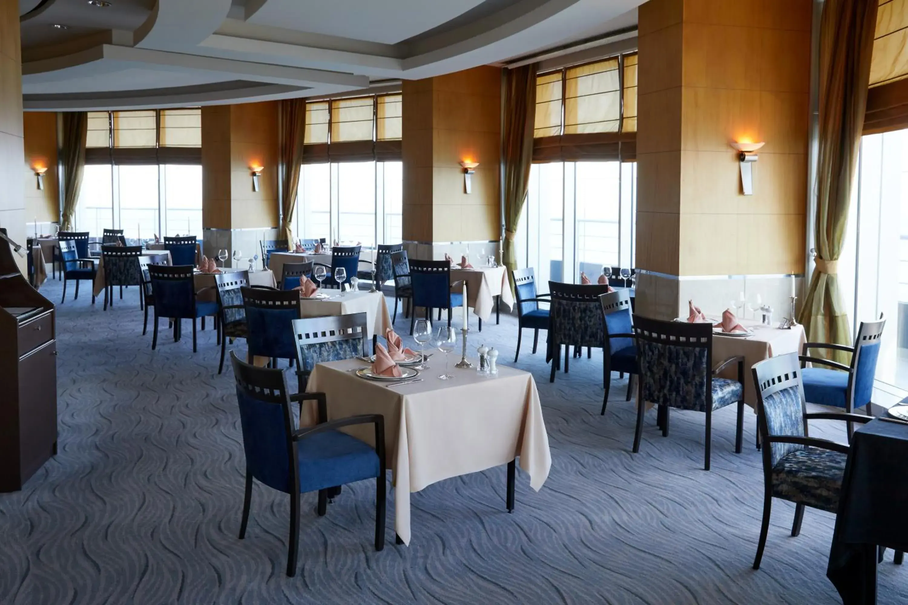 Restaurant/places to eat in Wyndham Grand Izmir Ozdilek Thermal & Spa Restaurant/places to eat in Wyndham Grand Izmir Ozdilek Thermal & Spa