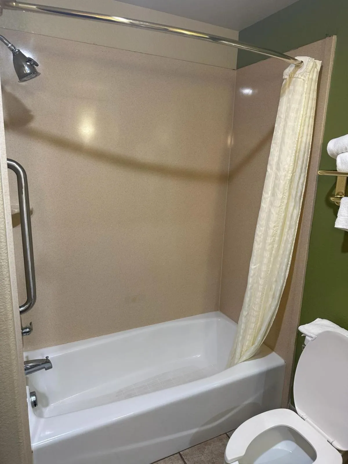 Bathroom in Sleep Inn & Suites at Six Flags