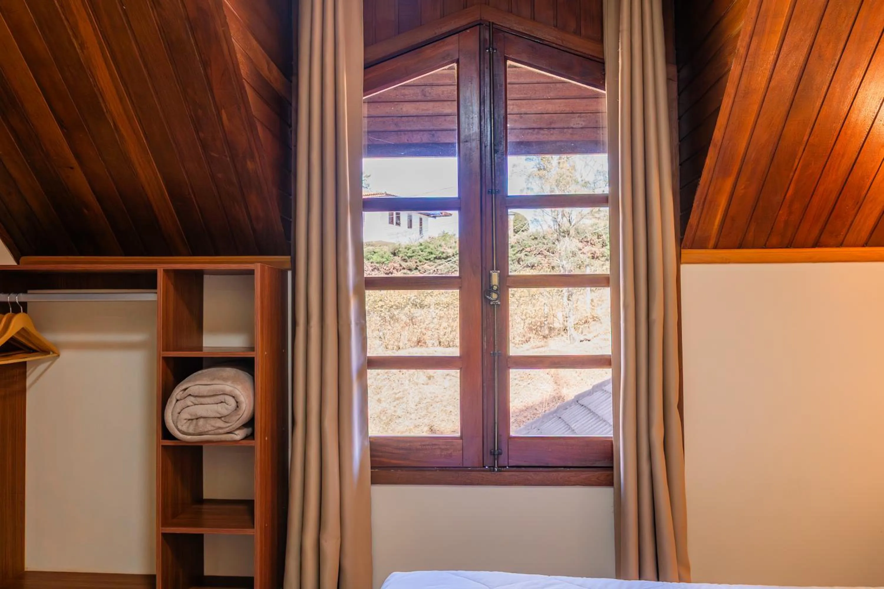 Bedroom, Bed in Hotel Nacional Inn Campos do Jordão