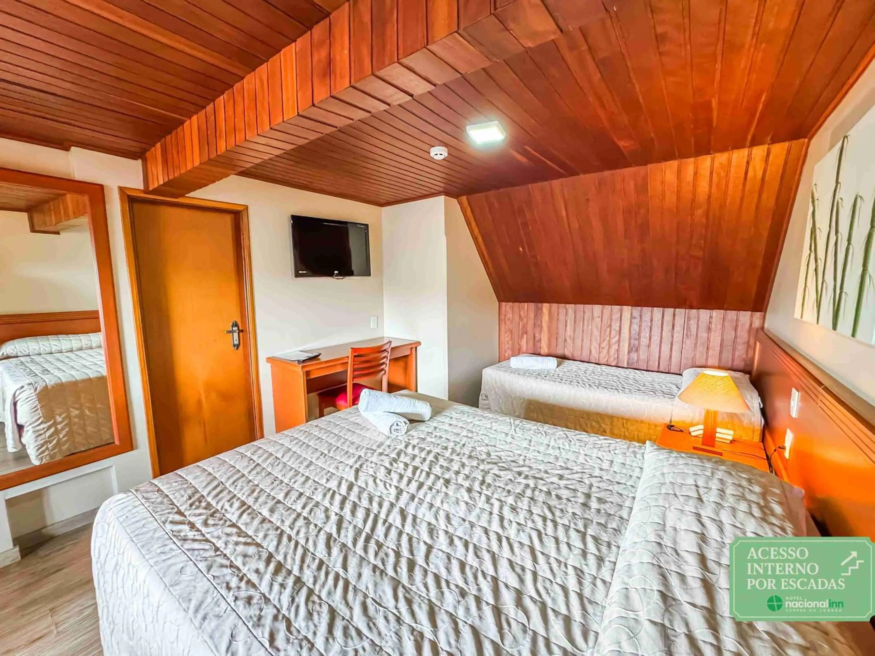 Bedroom, Bed in Hotel Nacional Inn Campos do Jordão