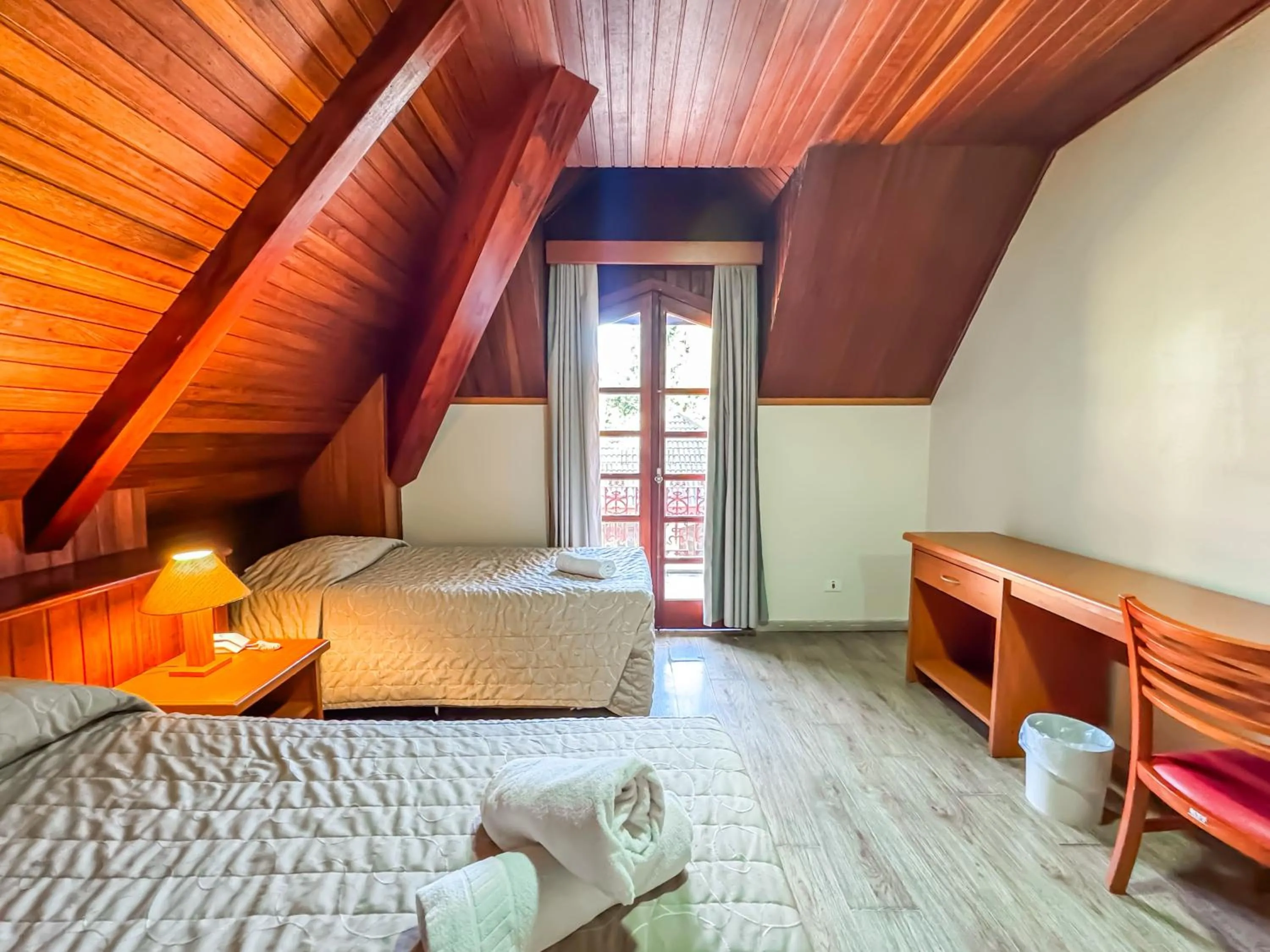 Bedroom, Bed in Hotel Nacional Inn Campos do Jordão