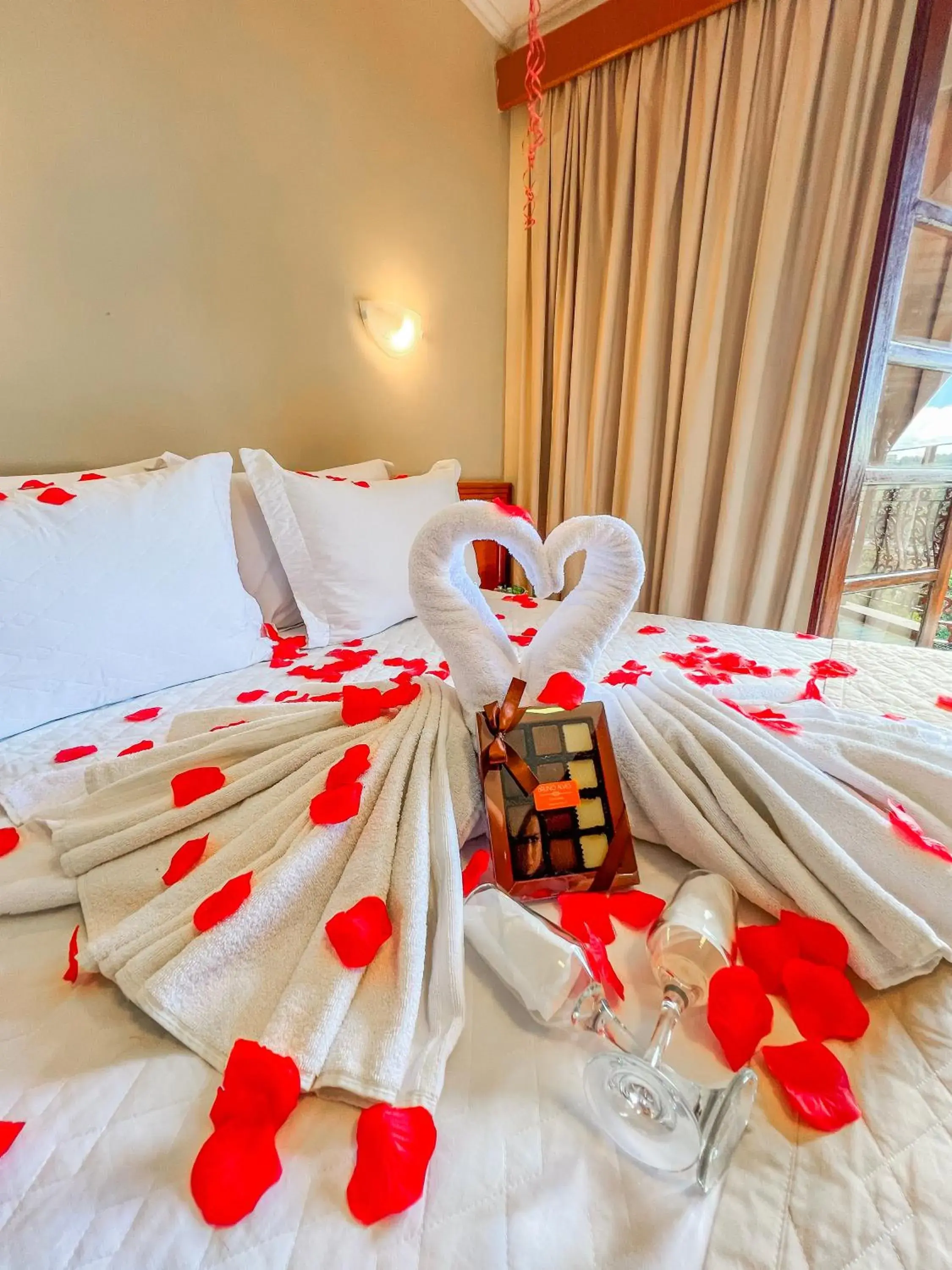 Decorative detail, Bed in Hotel Nacional Inn Campos do Jordão Decorative detail, Bed in Hotel Nacional Inn Campos do Jordão