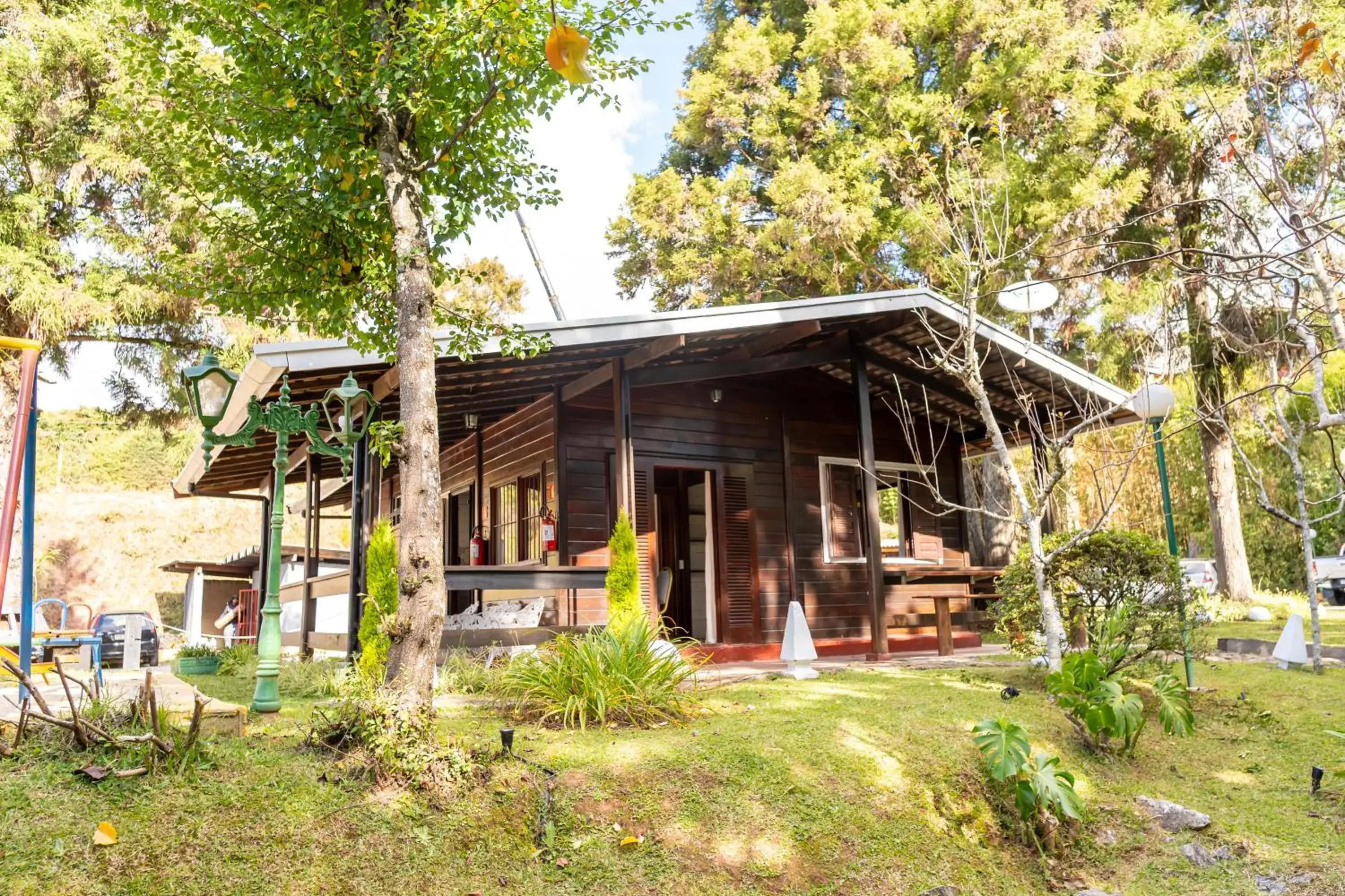 Property building in Hotel Nacional Inn Campos do Jordão Property building in Hotel Nacional Inn Campos do Jordão