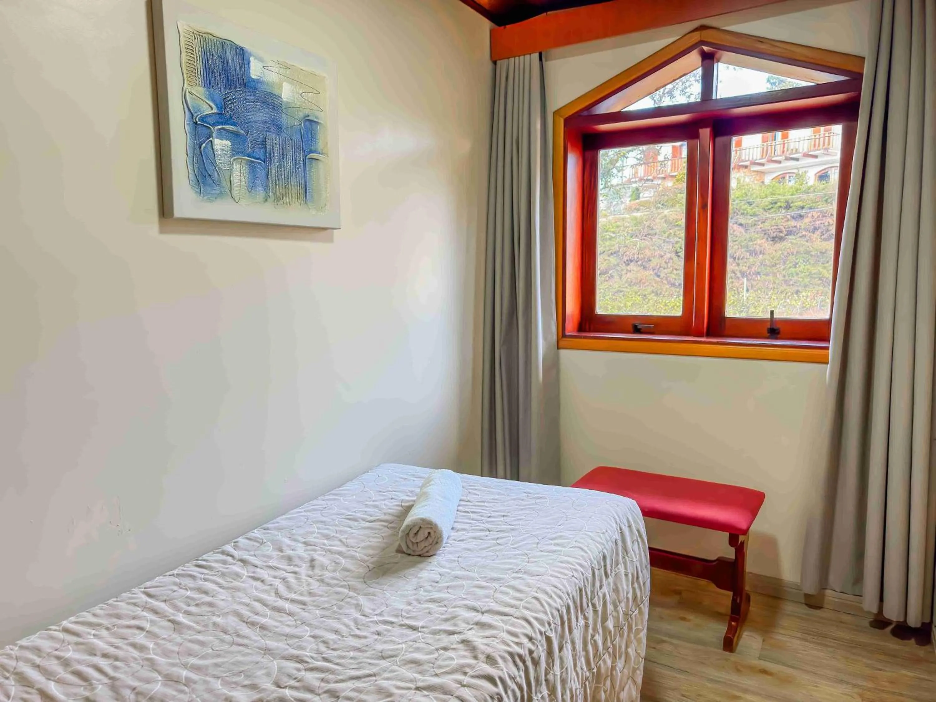 Bedroom, Bed in Hotel Nacional Inn Campos do Jordão