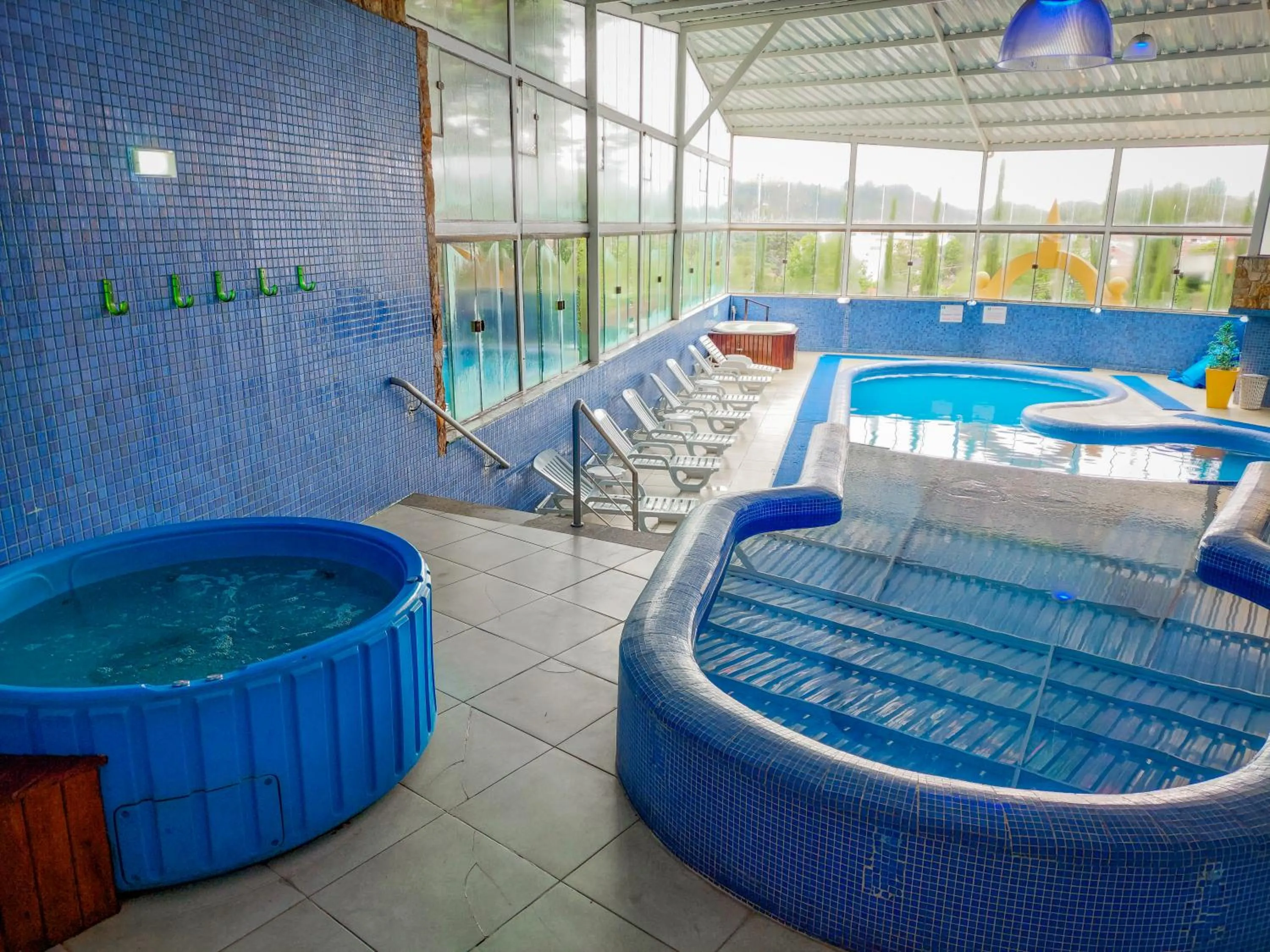 Swimming pool in Hotel Nacional Inn Campos do Jordão