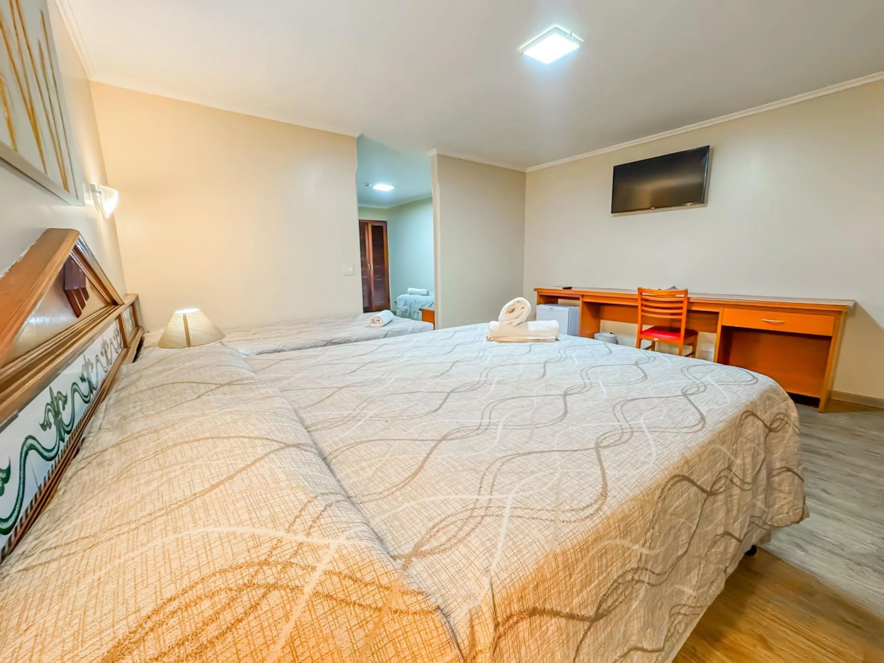 Bedroom, Bed in Hotel Nacional Inn Campos do Jordão