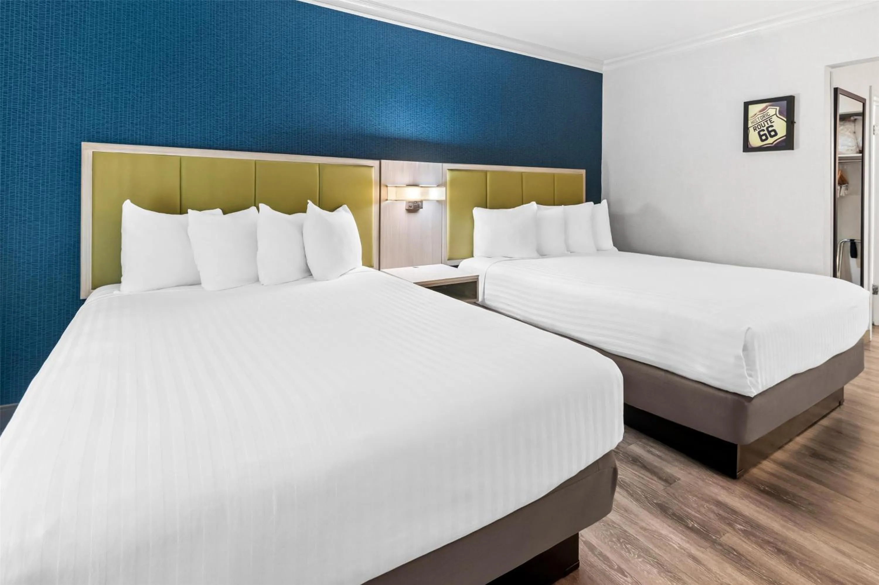 Bedroom, Bed in SureStay Hotel by Best Western Santa Monica