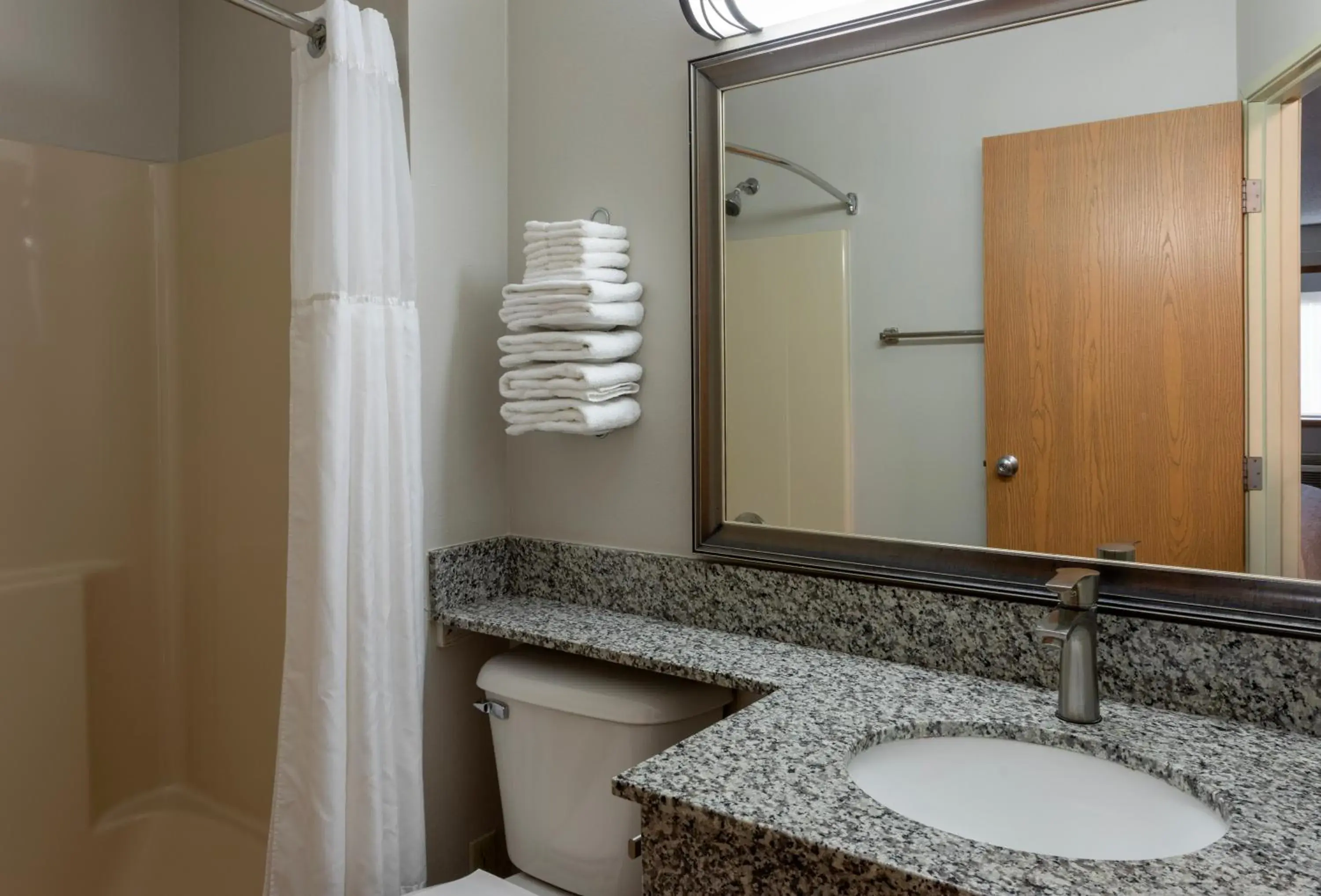 King Room - Disability Access in GrandStay Hotel & Suites King Room - Disability Access in GrandStay Hotel & Suites