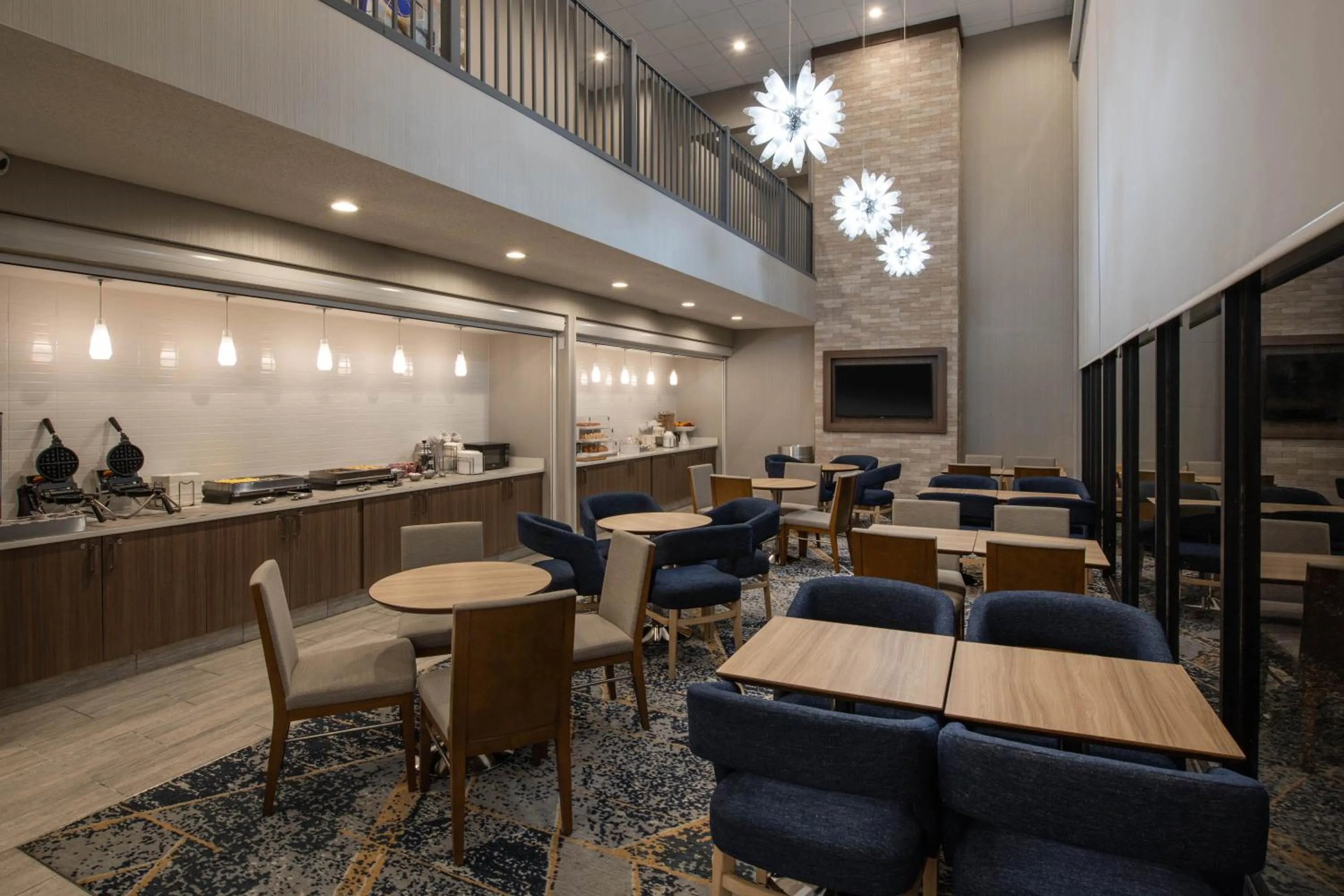 Breakfast in Baymont by Wyndham White Plains - Elmsford