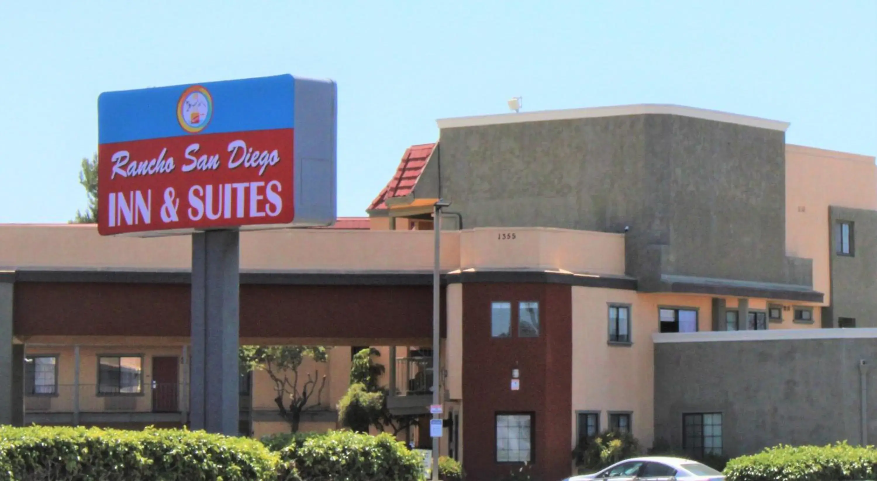 Property Building in Rancho San Diego Inn & Suites