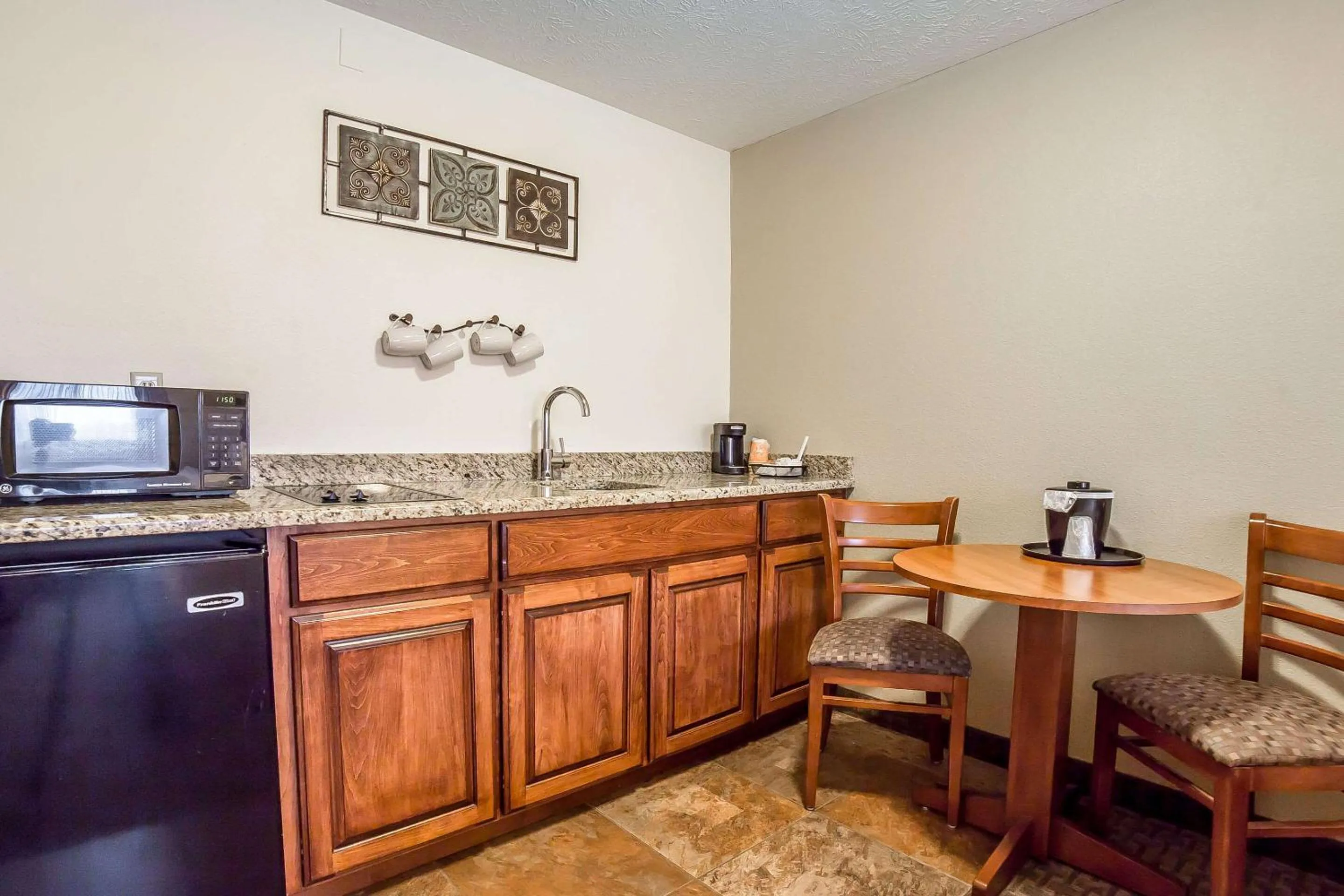 Bedroom in Quality Inn & Suites Coeur d'Alene