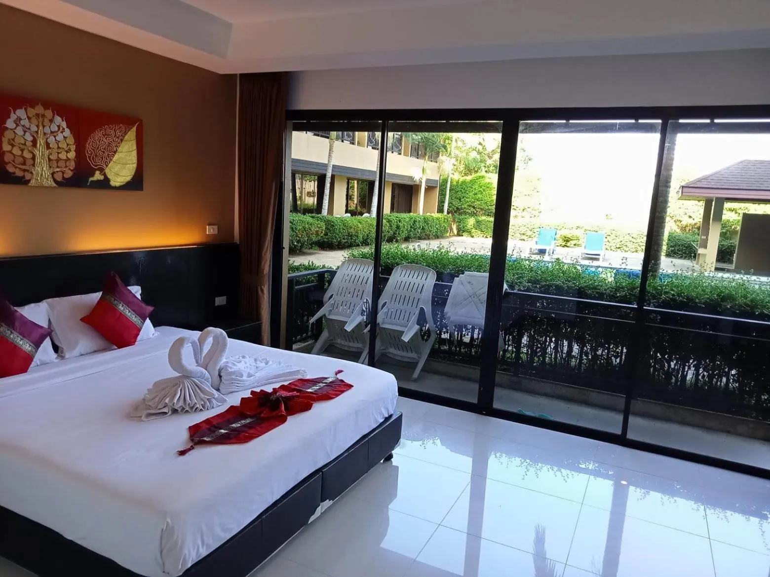 Bed in Naiyang Beach Hotel SHA Plus