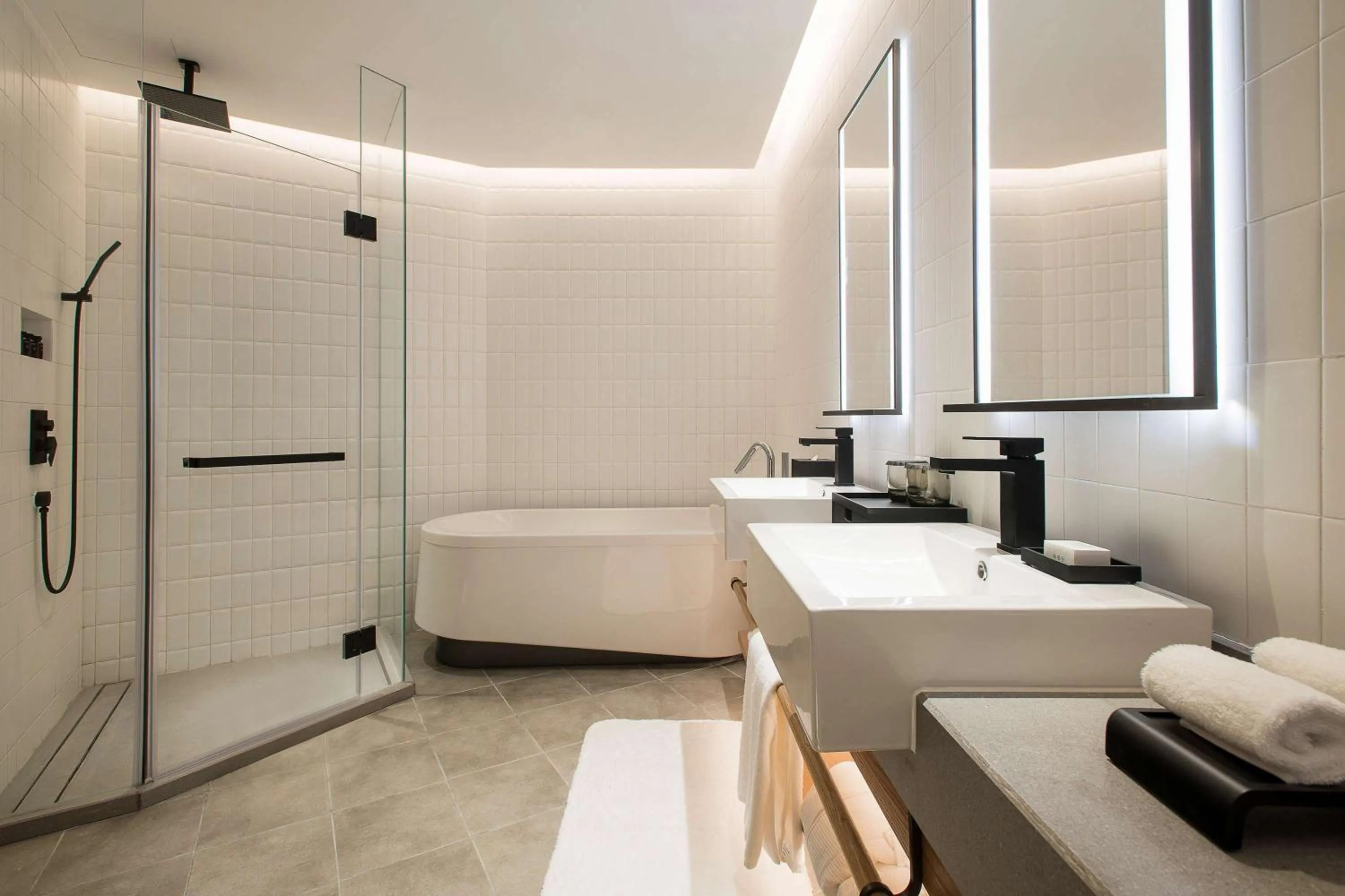 Bathroom in BEI Zhaolong Hotel, JdV by Hyatt