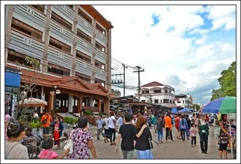 Shopping Area in Riverfront Hotel Mukdahan