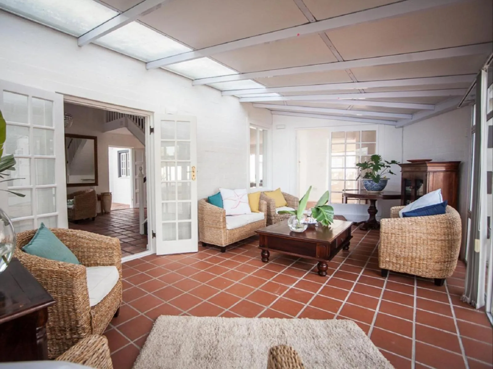 Communal lounge/ TV room in Cosimi Guest House