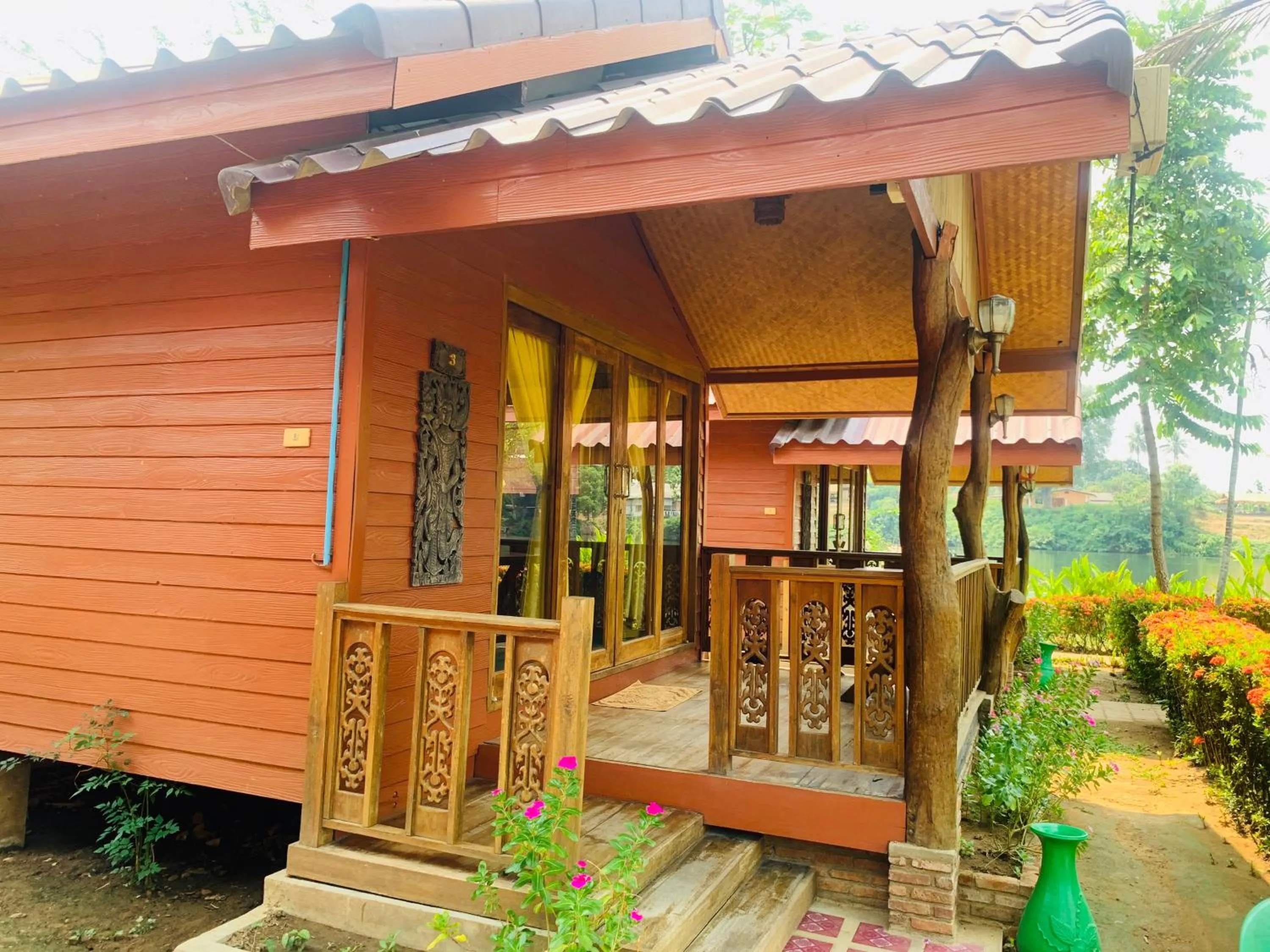 Facade/entrance in Buasawan Resort & Restaurant