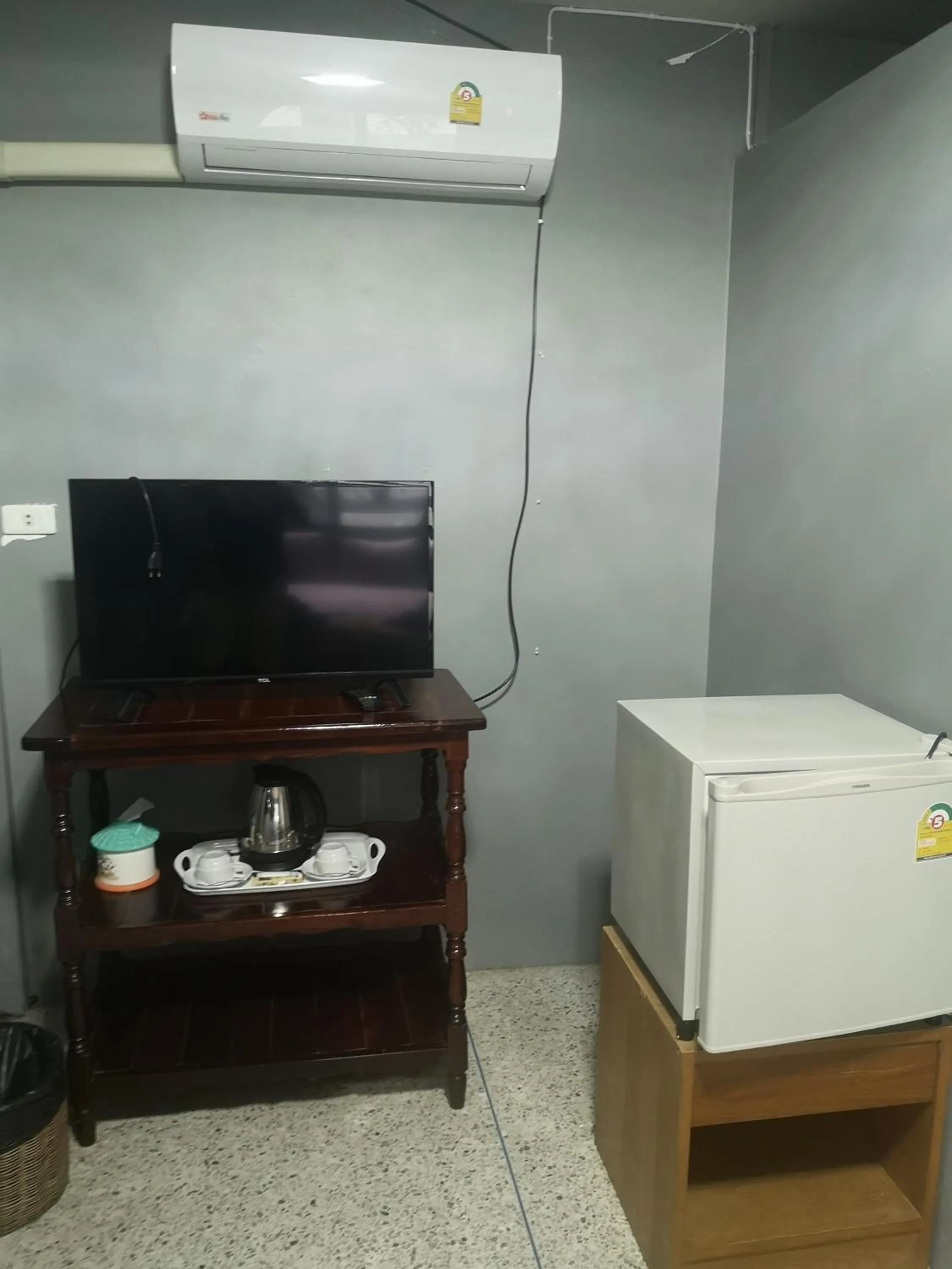 air conditioner in Buasawan Resort & Restaurant