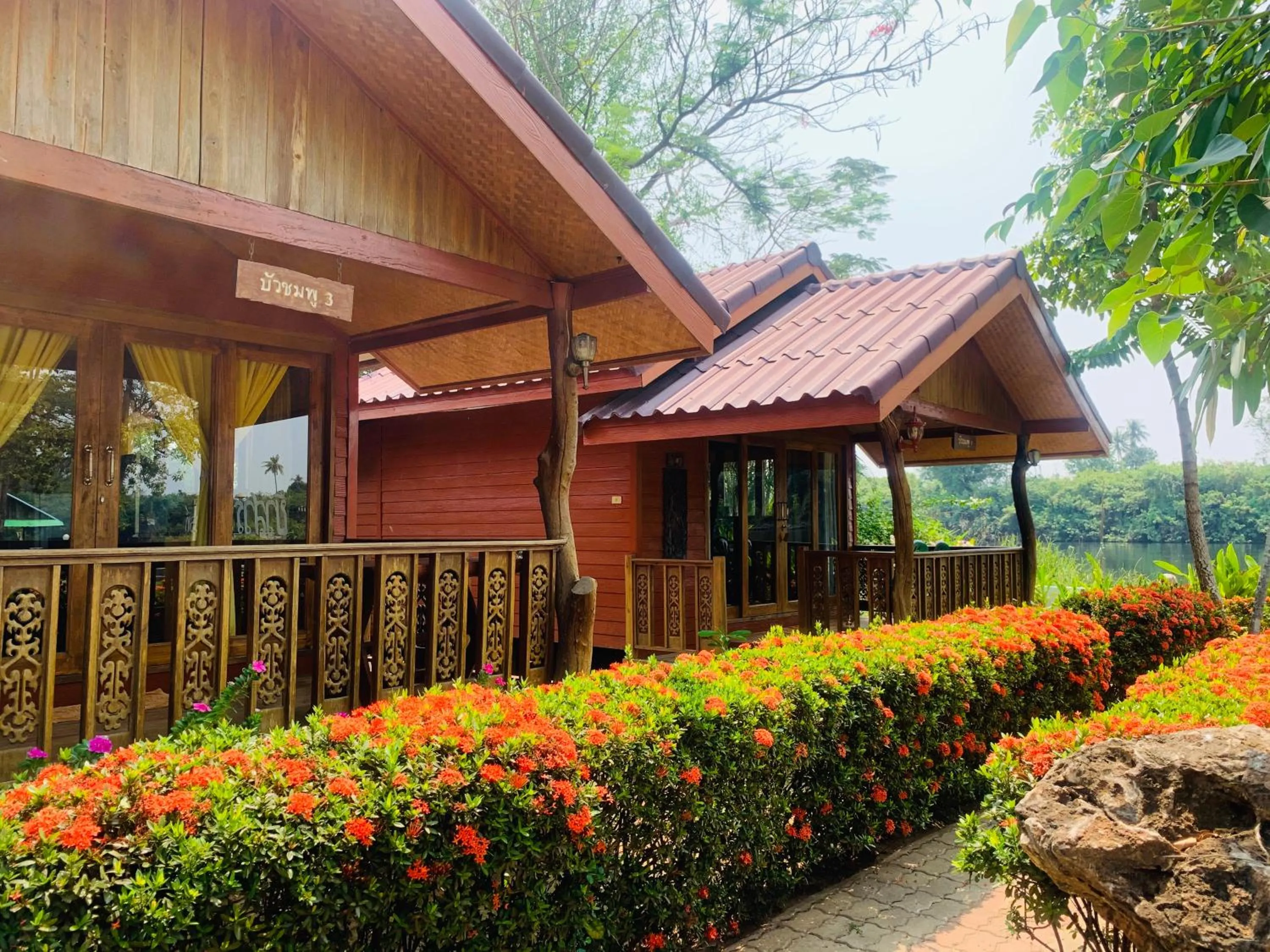 Property building in Buasawan Resort & Restaurant