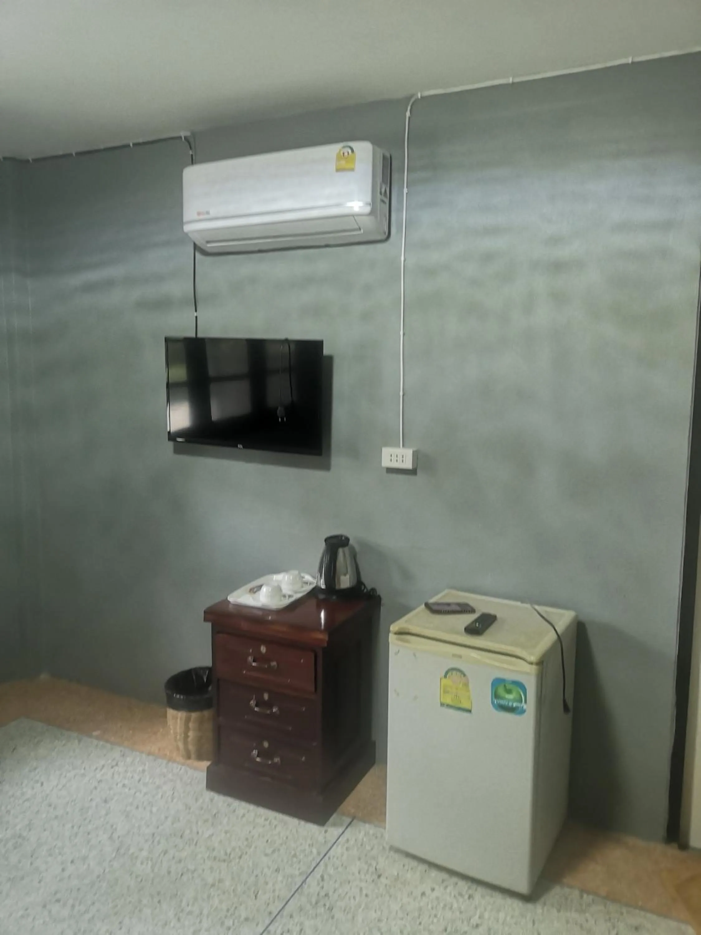 air conditioner in Buasawan Resort & Restaurant