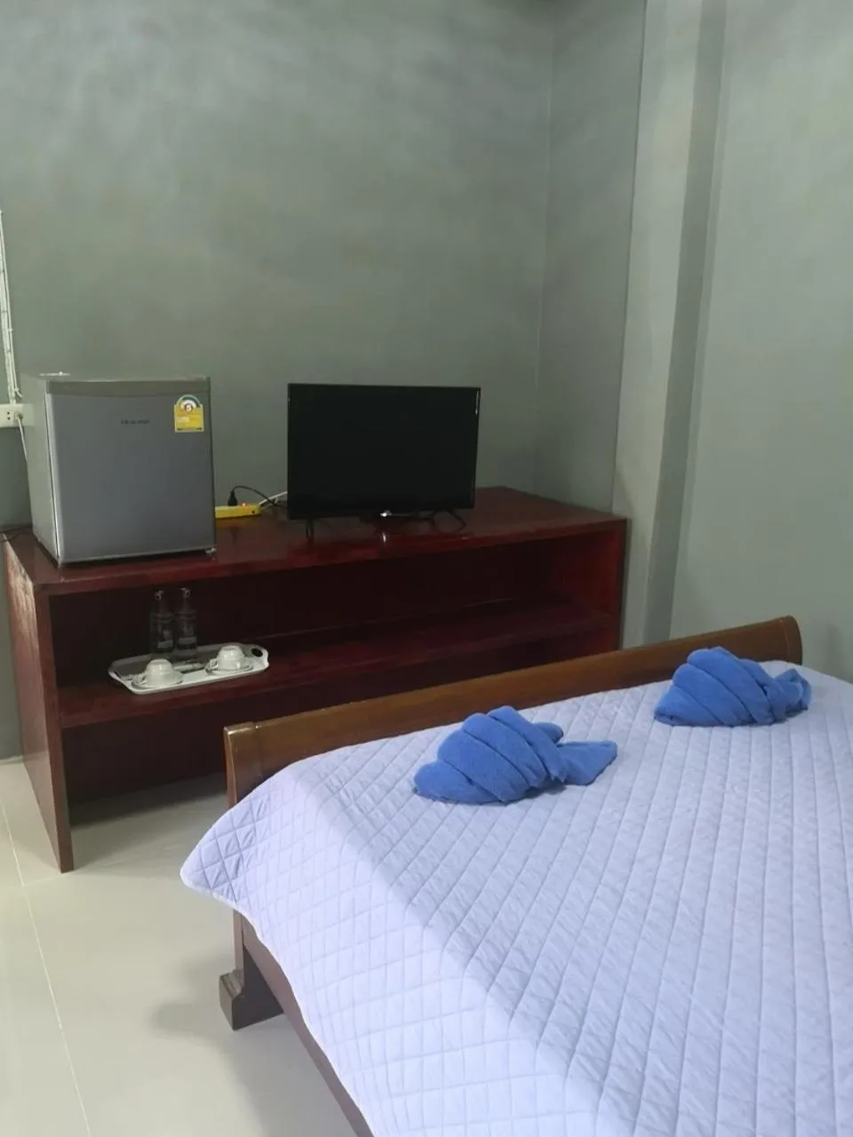 TV and multimedia, Bed in Buasawan Resort & Restaurant