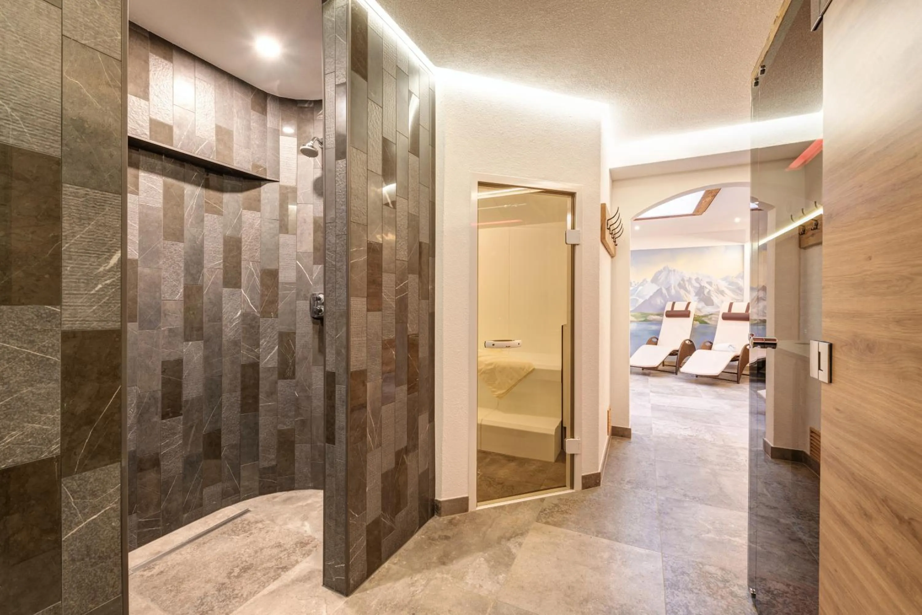 Shower in Hotel Garni Feuerstein