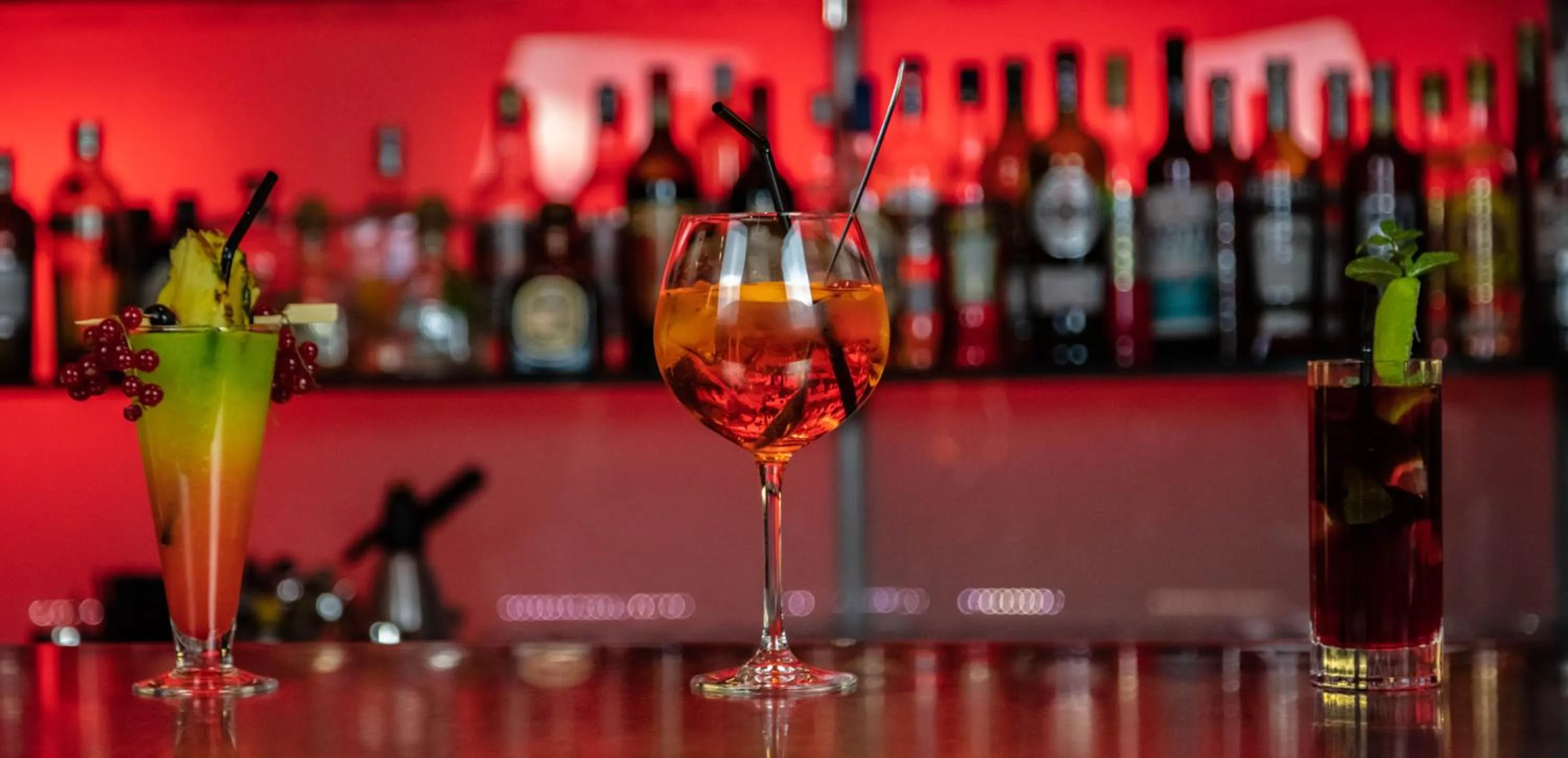 Food and drinks in Avenue Lodge Hotel & Spa