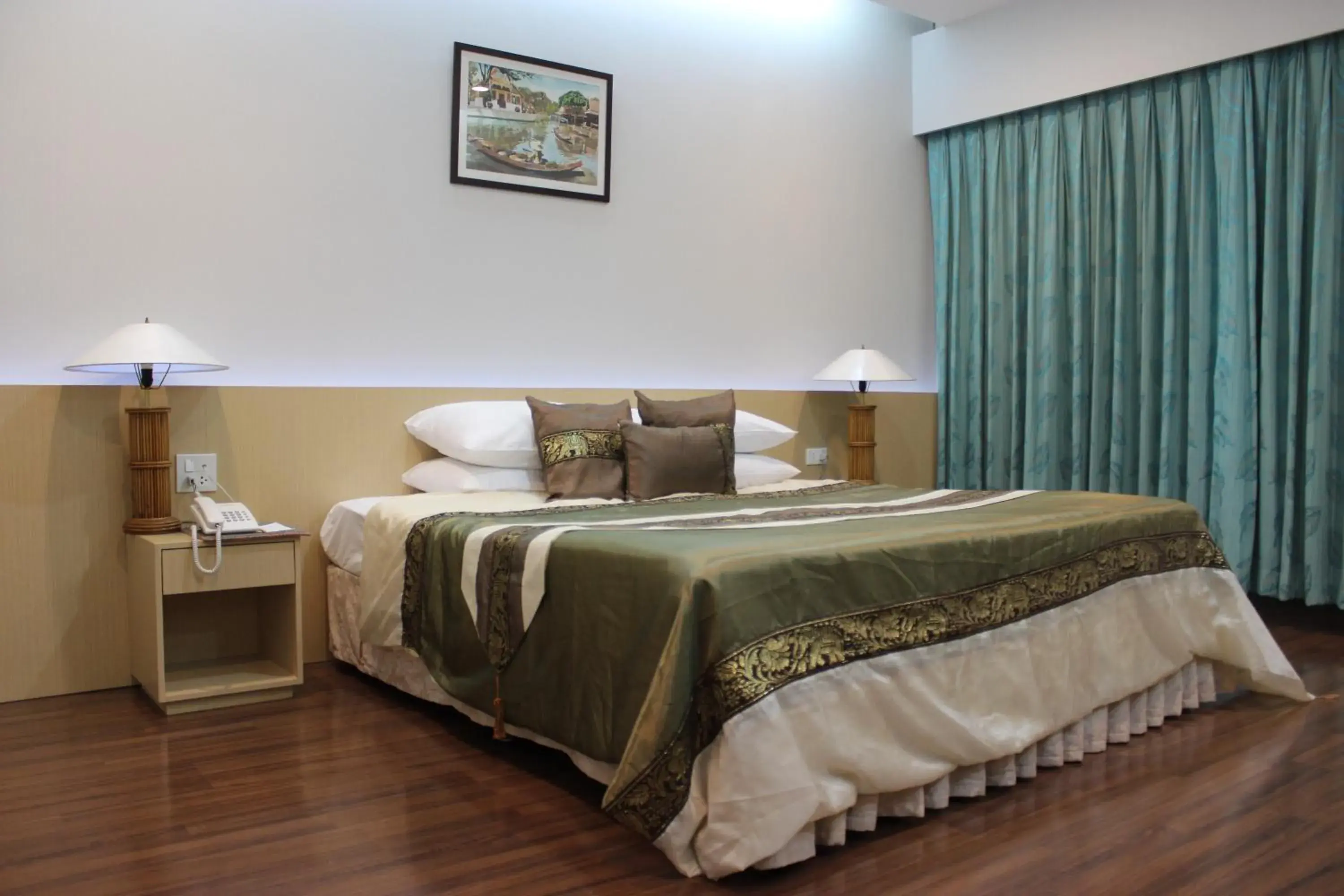 Bed in Charoen Hotel Bed in Charoen Hotel