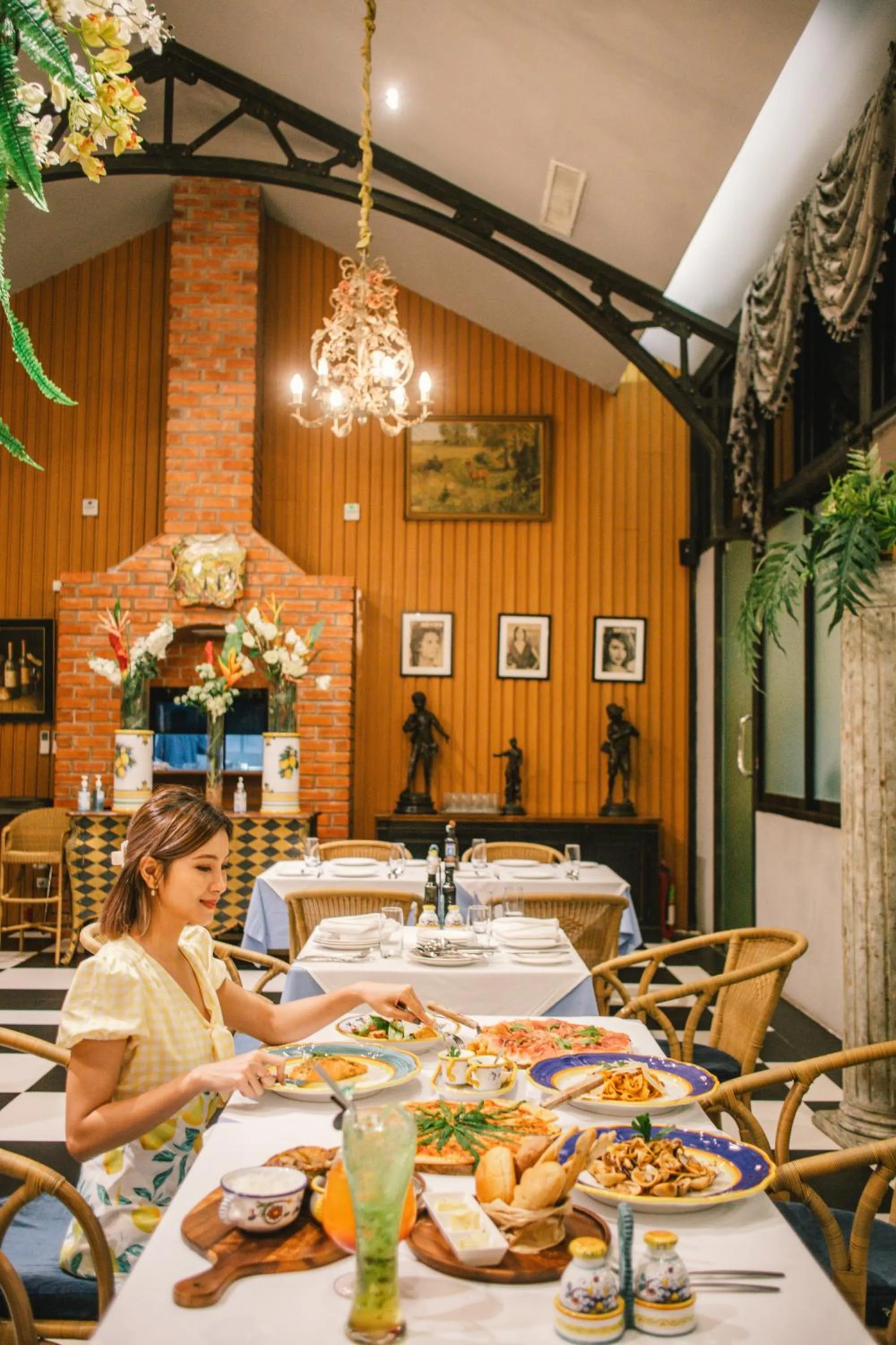 Restaurant/places to eat in Rancho Charnvee Resort & Country Club Khaoyai