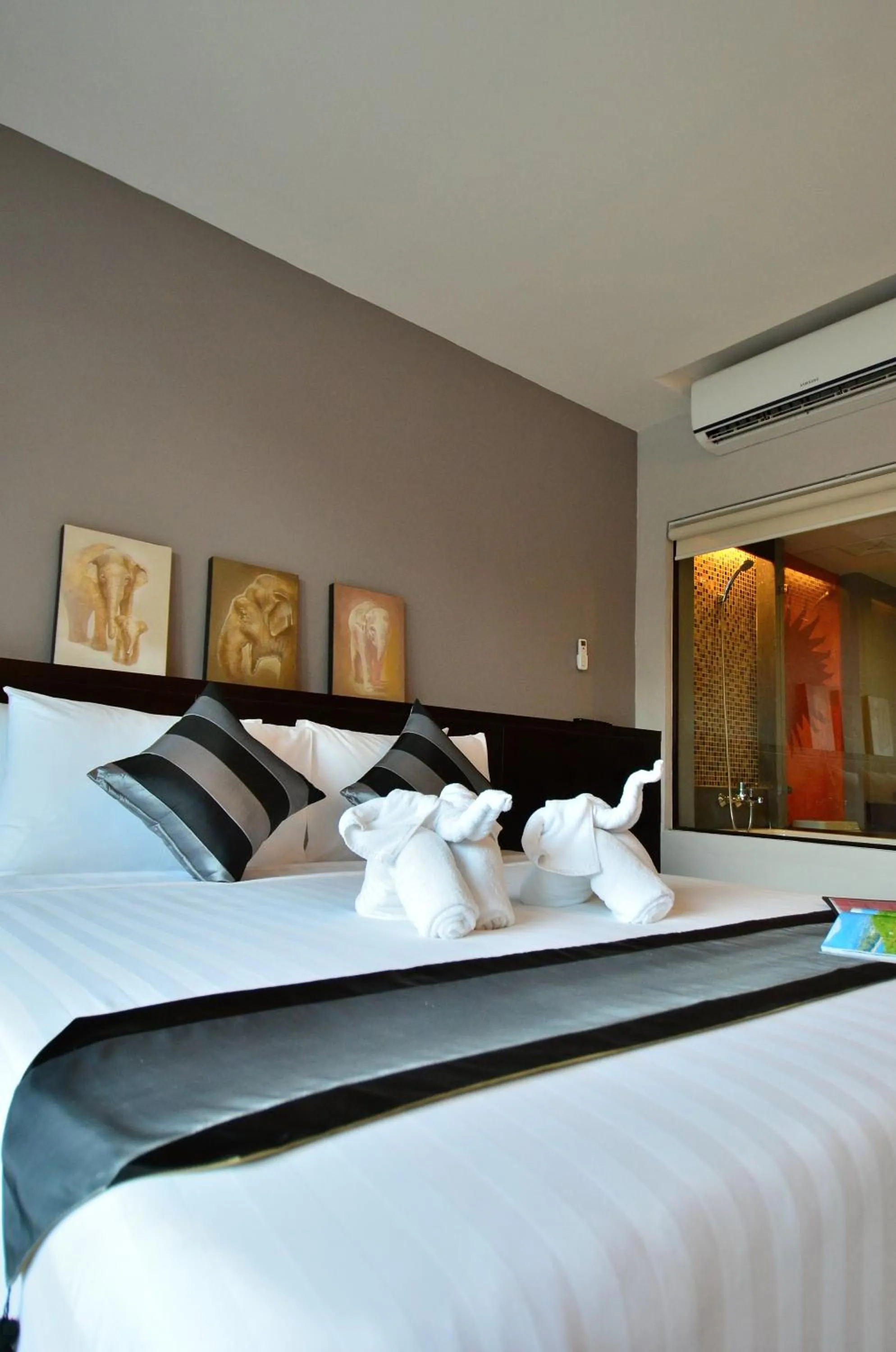 Bedroom, Bed in Chaweng Noi Pool Villa