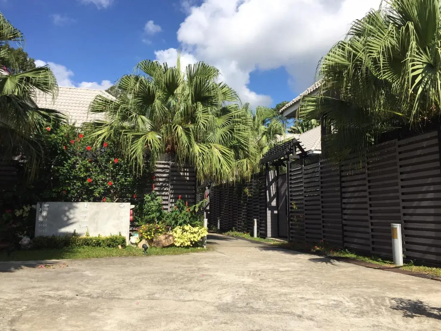 Garden view in Chaweng Noi Pool Villa Garden view in Chaweng Noi Pool Villa