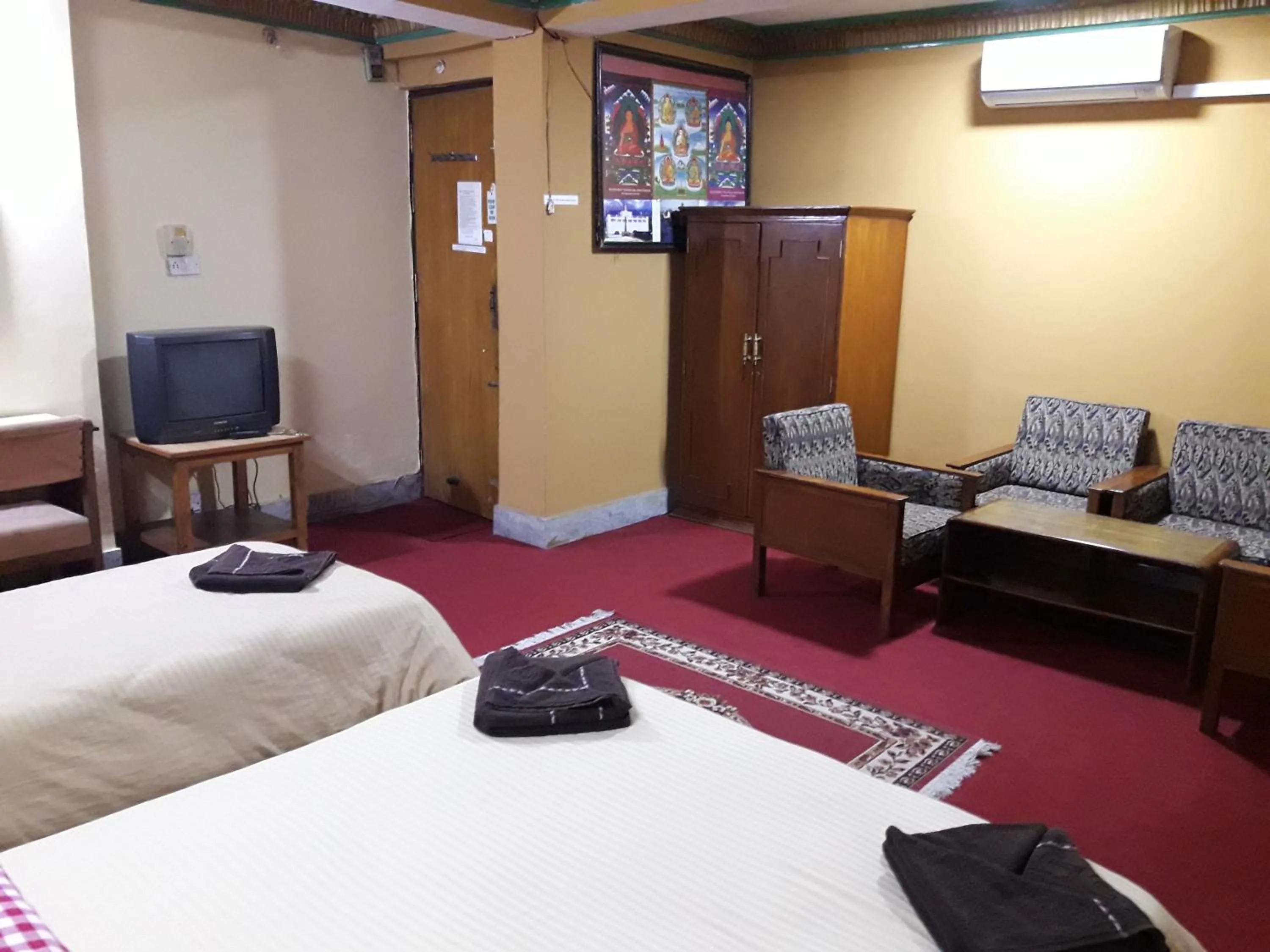 Photo of the whole room, Bed in Hotel Metropolitan Kantipur