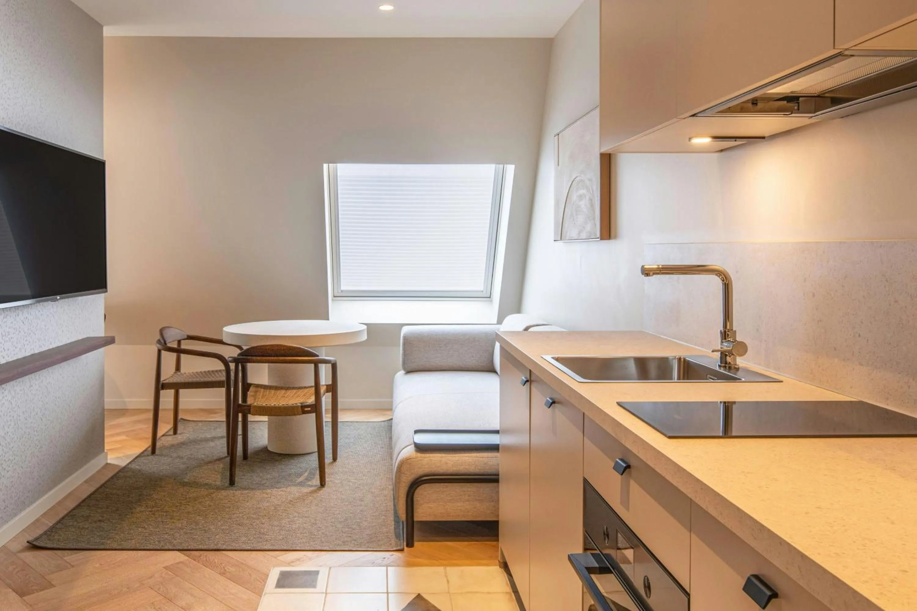 Kitchen or kitchenette in Marriott Executive Apartments Brussels