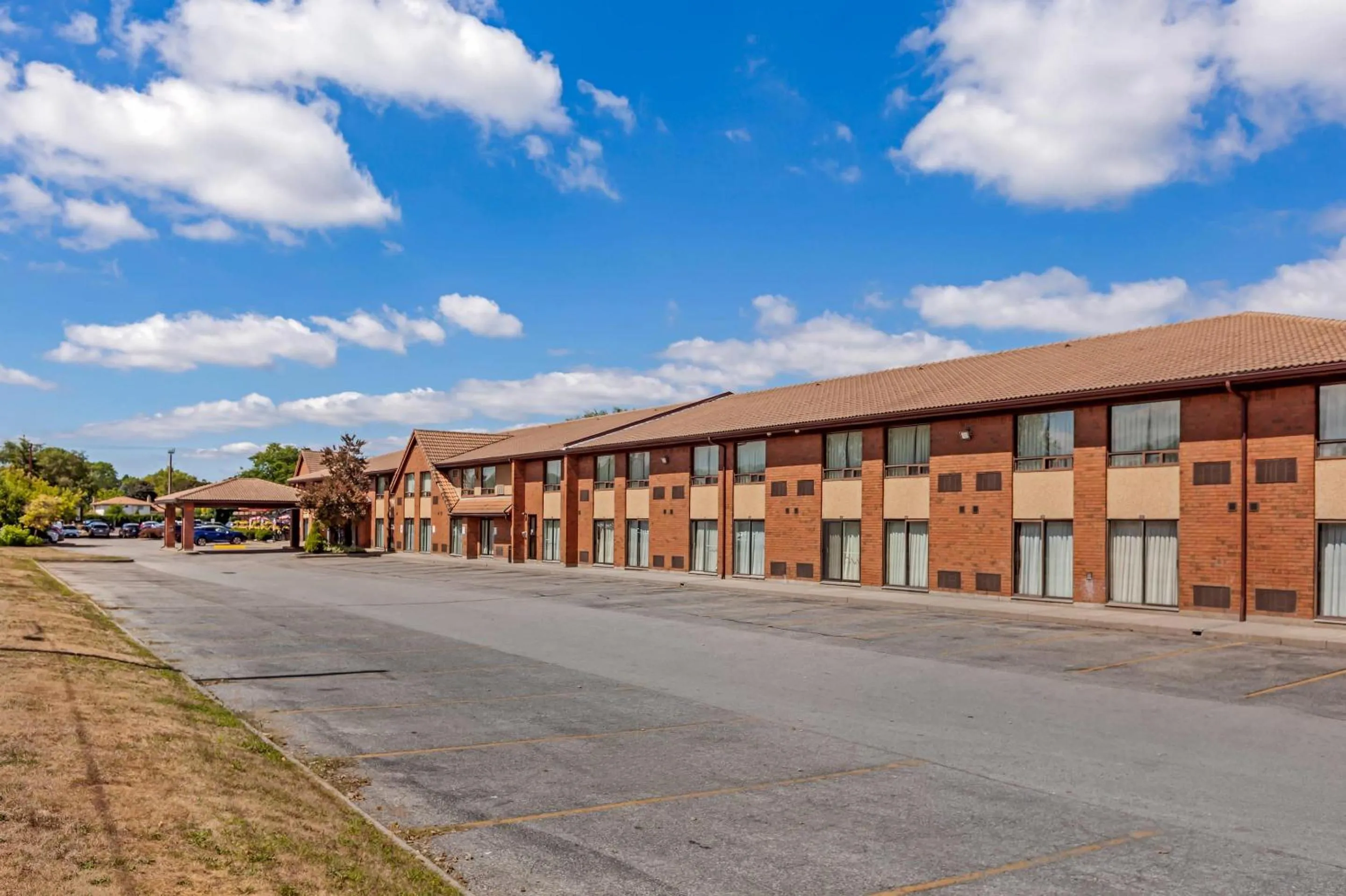 Property building in Comfort Inn