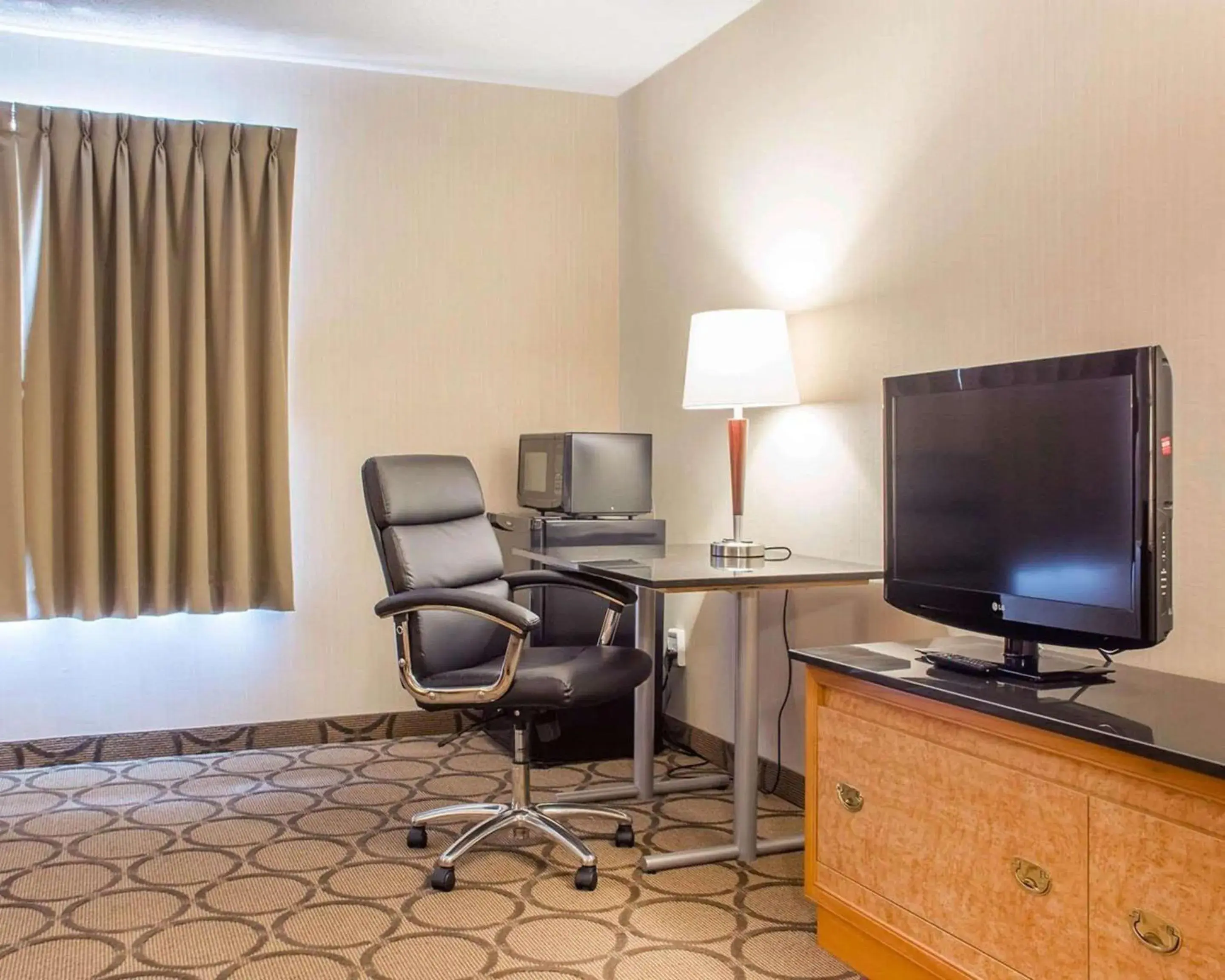 Photo of the whole room in Comfort Inn Photo of the whole room in Comfort Inn